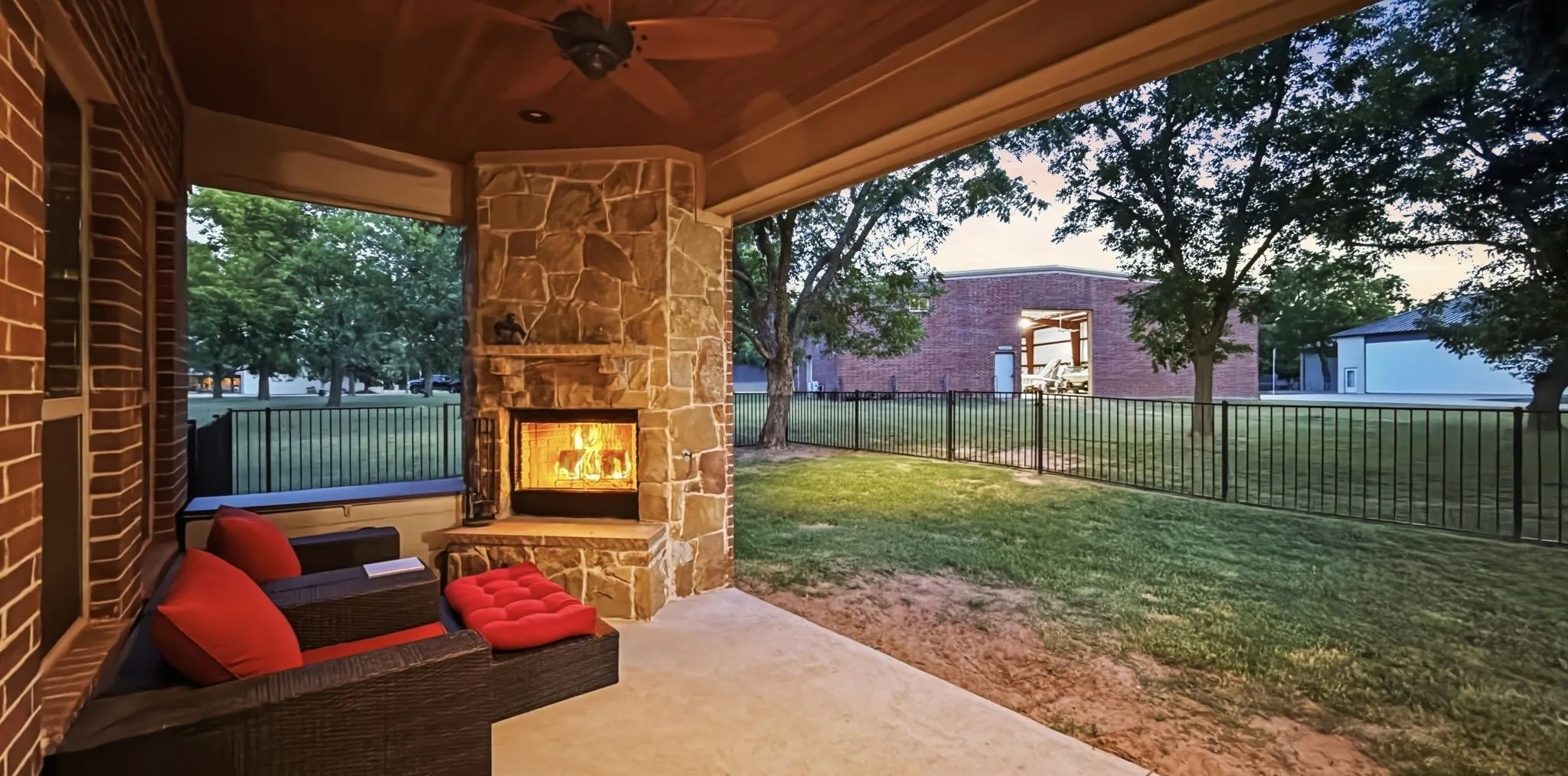 Single Family Residence For Sale in Hood County , 6404 Citation Court, Granbury, Texas 76049, 4 Bedroom, 3 Bathroom, 3 Garage spaces, 2,806 Sqft, built in 2019, mls#21321992, Real Estate Agent in Granbury, Homes For Sale in Hood county, Homes For Sale in Granbury, Realtor in Granbury Texas, Real Estate Brokerage Independent Realty Texas, Luminita Cordes Realtor
