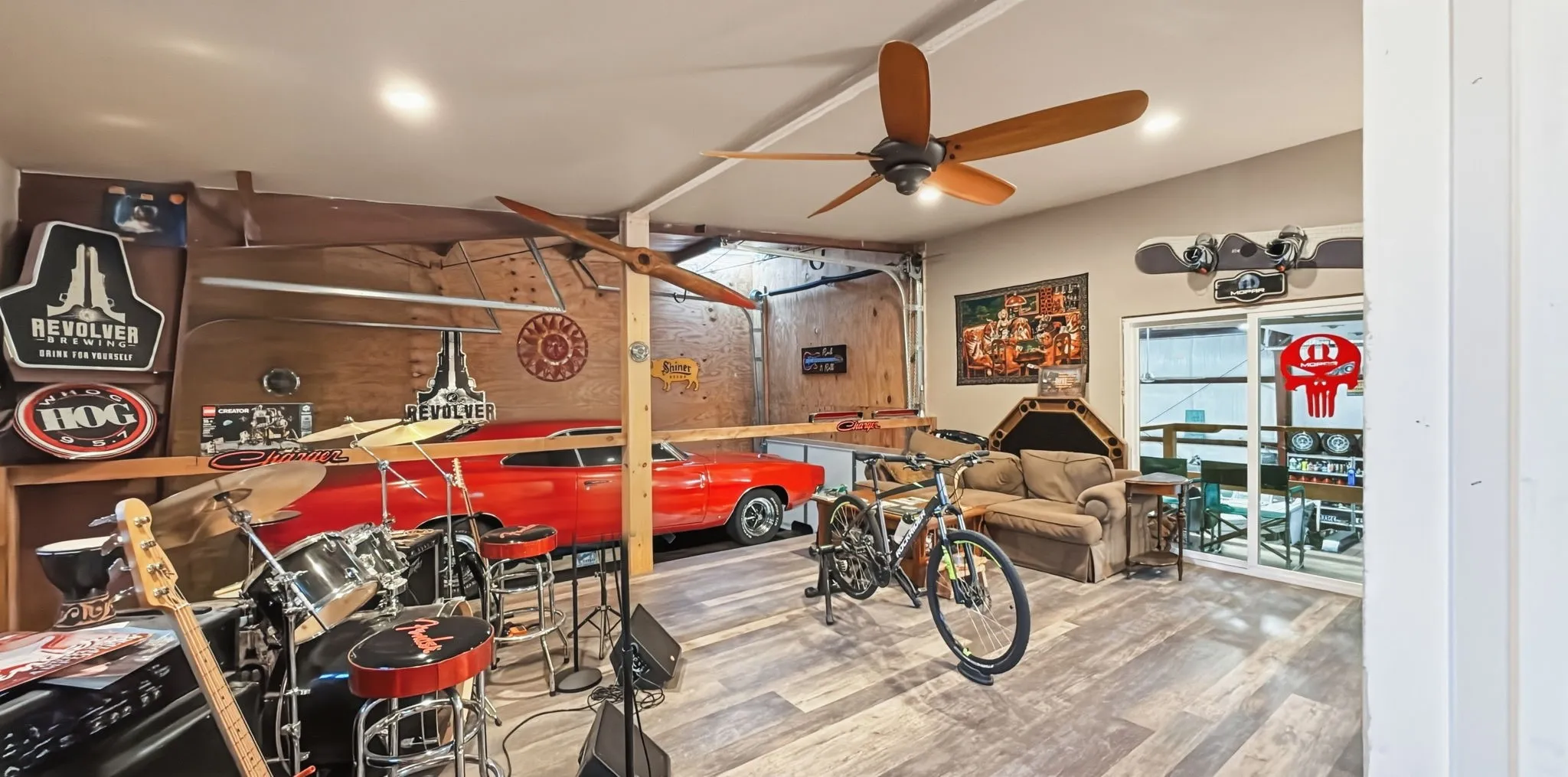 Single Family Residence For Sale in Hood County , 6404 Citation Court, Granbury, Texas 76049, 4 Bedroom, 3 Bathroom, 3 Garage spaces, 2,806 Sqft, built in 2019, mls#21321992, Real Estate Agent in Granbury, Homes For Sale in Hood county, Homes For Sale in Granbury, Realtor in Granbury Texas, Real Estate Brokerage Independent Realty Texas, Luminita Cordes Realtor