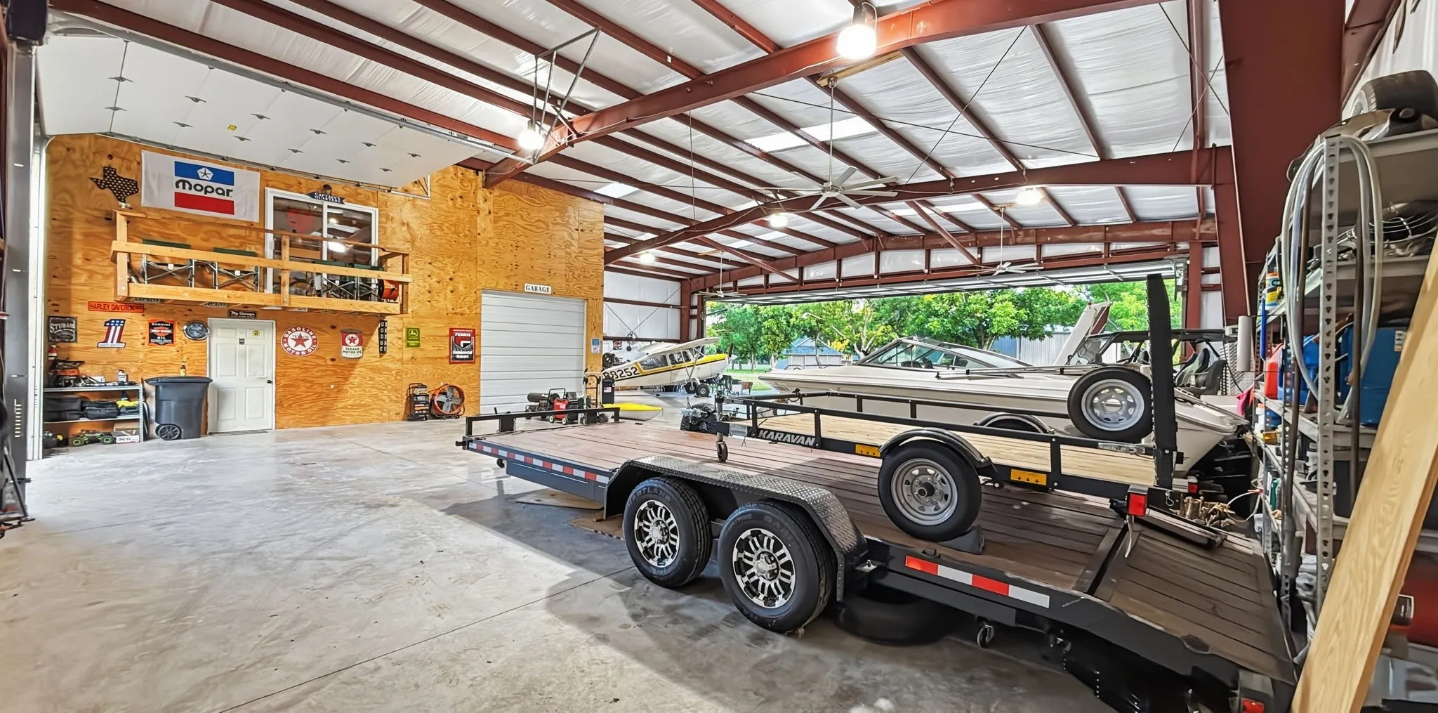 Single Family Residence For Sale in Hood County , 6404 Citation Court, Granbury, Texas 76049, 4 Bedroom, 3 Bathroom, 3 Garage spaces, 2,806 Sqft, built in 2019, mls#21321992, Real Estate Agent in Granbury, Homes For Sale in Hood county, Homes For Sale in Granbury, Realtor in Granbury Texas, Real Estate Brokerage Independent Realty Texas, Luminita Cordes Realtor