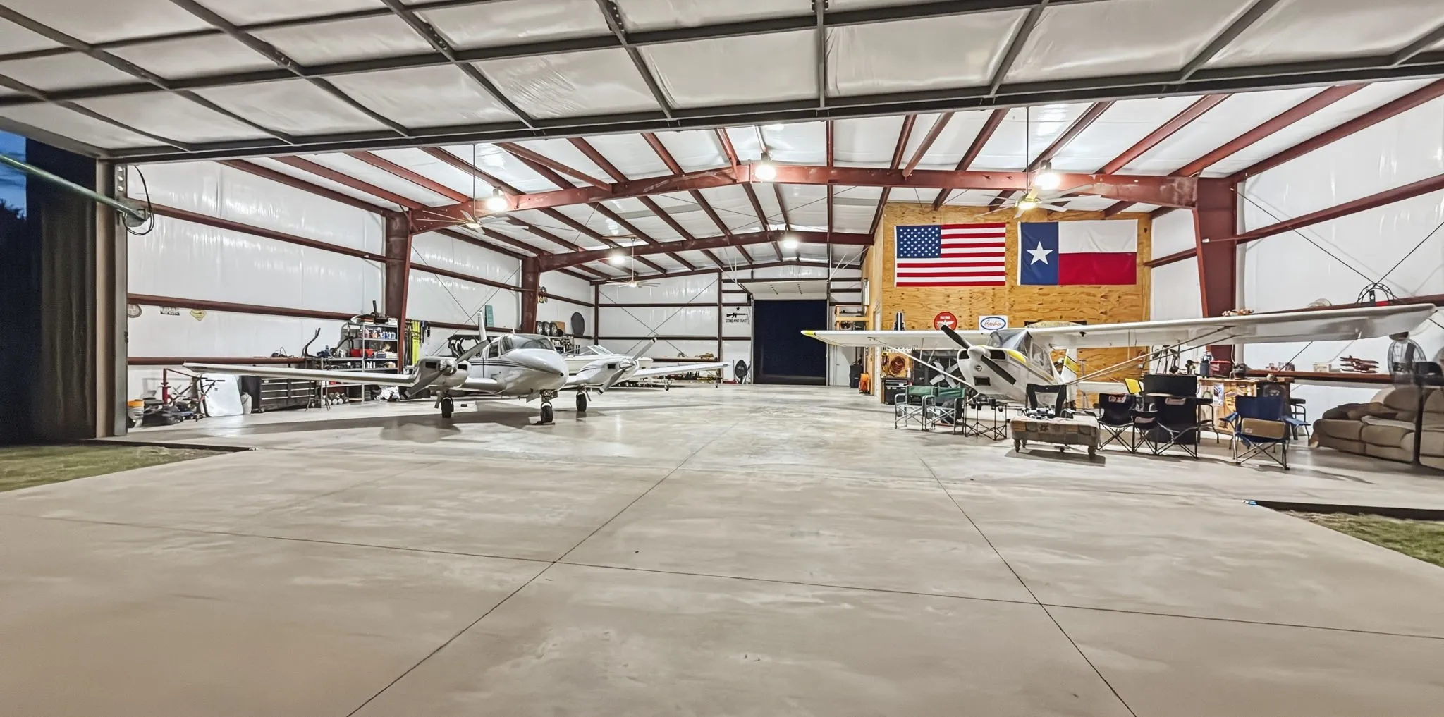 Single Family Residence For Sale in Hood County , 6404 Citation Court, Granbury, Texas 76049, 4 Bedroom, 3 Bathroom, 3 Garage spaces, 2,806 Sqft, built in 2019, mls#21321992, Real Estate Agent in Granbury, Homes For Sale in Hood county, Homes For Sale in Granbury, Realtor in Granbury Texas, Real Estate Brokerage Independent Realty Texas, Luminita Cordes Realtor