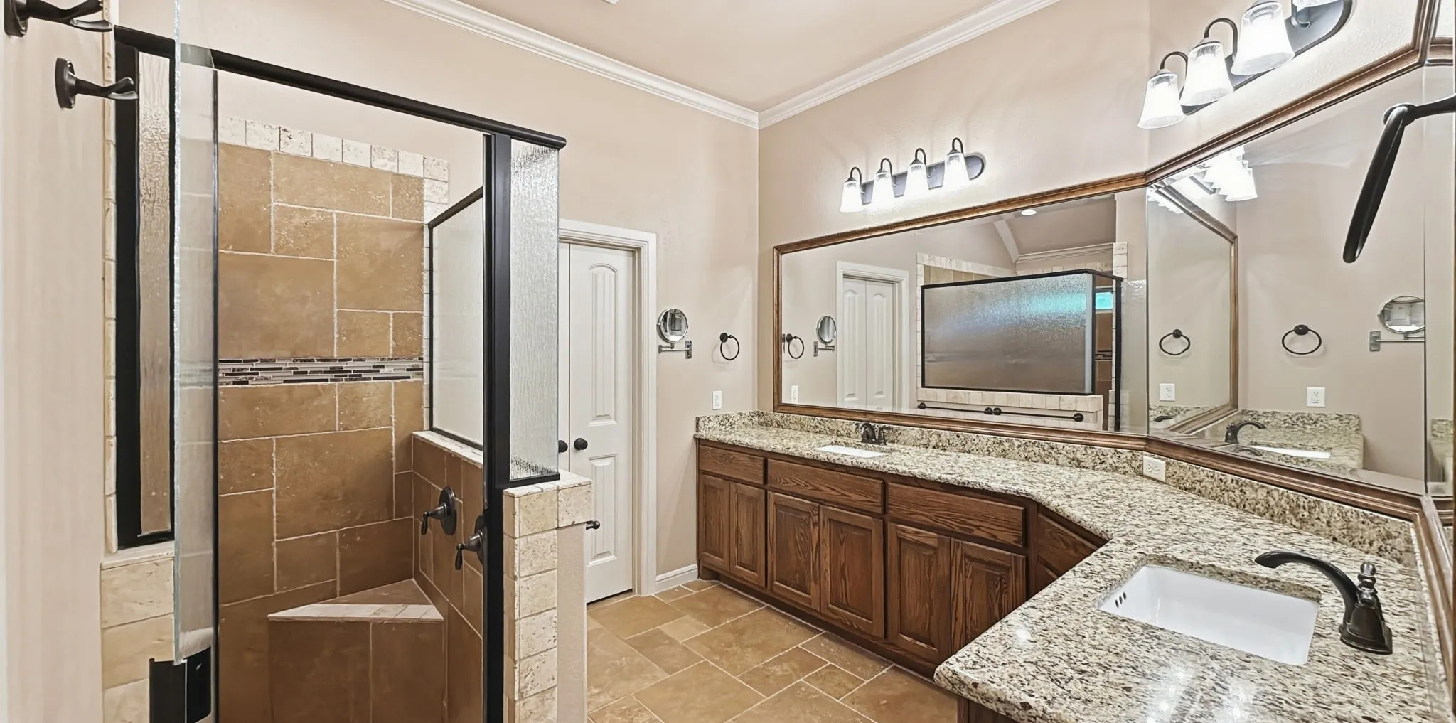 Single Family Residence For Sale in Hood County , 6404 Citation Court, Granbury, Texas 76049, 4 Bedroom, 3 Bathroom, 3 Garage spaces, 2,806 Sqft, built in 2019, mls#21321992, Real Estate Agent in Granbury, Homes For Sale in Hood county, Homes For Sale in Granbury, Realtor in Granbury Texas, Real Estate Brokerage Independent Realty Texas, Luminita Cordes Realtor