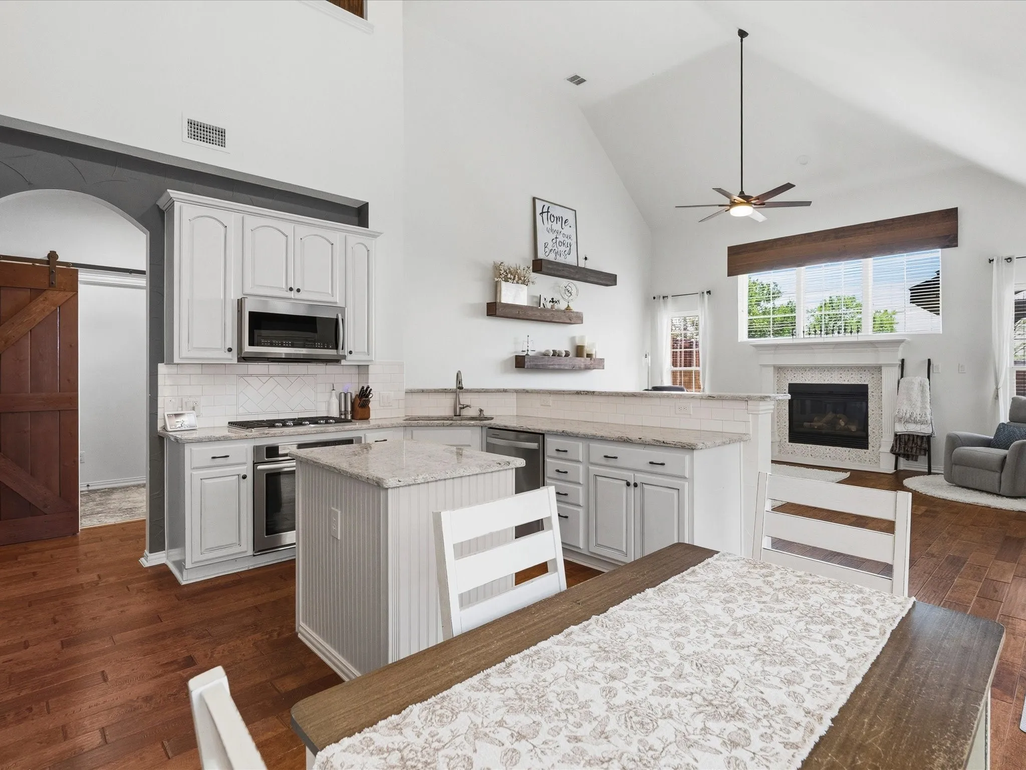 Single Family Residence For Sale in Denton County , 2849 Greenway Drive, Frisco, Texas 75034, 4 Bedroom, 4 Bathroom, 2 Garage spaces, 2,873 Sqft, built in 2002, mls#21301071, Real Estate Agent in Frisco, Homes For Sale in Denton county, Homes For Sale in Frisco, Realtor in Frisco Texas, Real Estate Brokerage Independent Realty Texas, Luminita Cordes Realtor