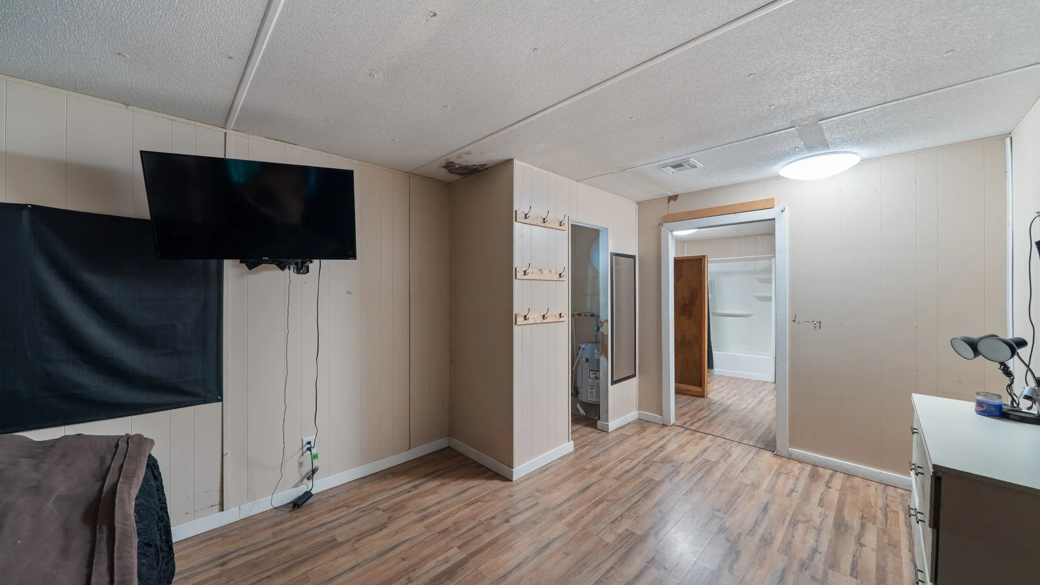 Manufactured Home For Sale in Henderson County , 2205 Hickory Street, Mabank, Texas 75156, 2 Bedroom, 1 Bathroom, Garage spaces, 672 Sqft, built in 0, mls#21322046, Real Estate Agent in Mabank, Homes For Sale in Henderson county, Homes For Sale in Mabank, Realtor in Mabank Texas, Real Estate Brokerage Independent Realty Texas, Luminita Cordes Realtor