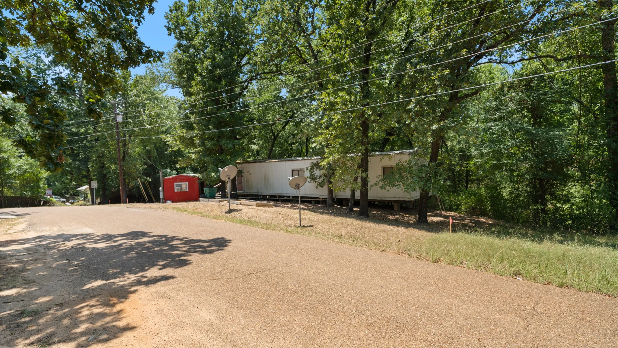 Manufactured Home For Sale in Henderson County , 2205 Hickory Street, Mabank, Texas 75156, 2 Bedroom, 1 Bathroom, Garage spaces, 672 Sqft, built in 0, mls#21322046, Real Estate Agent in Mabank, Homes For Sale in Henderson county, Homes For Sale in Mabank, Realtor in Mabank Texas, Real Estate Brokerage Independent Realty Texas, Luminita Cordes Realtor