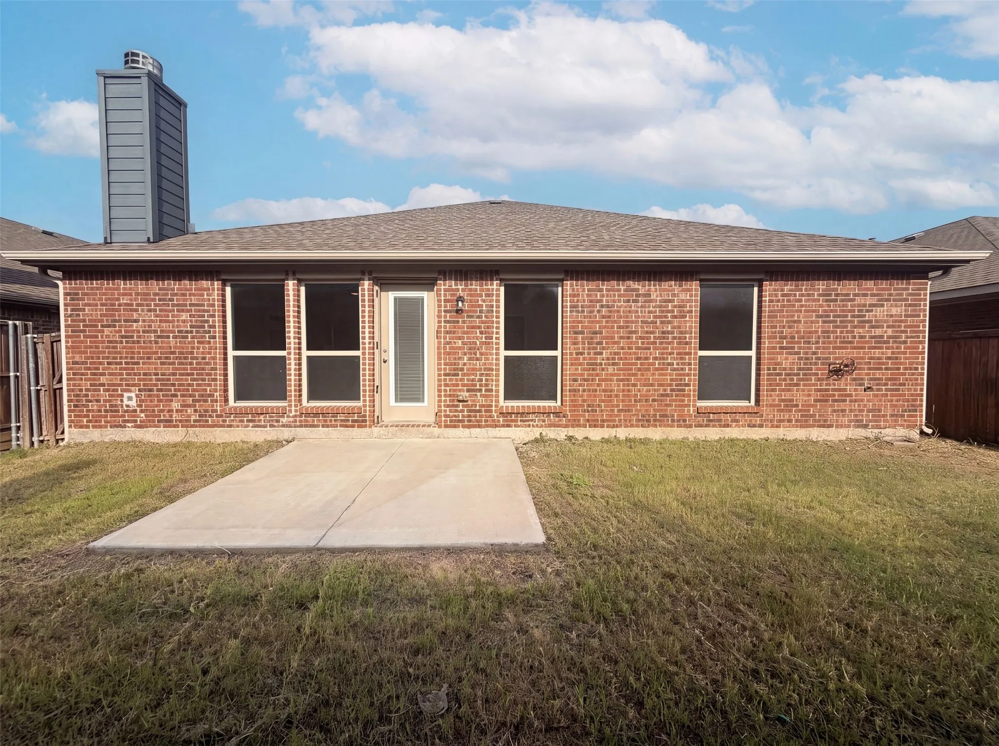 Single Family Residence For Sale in Collin County , 3400 Founders Way, Melissa, Texas 75454, 3 Bedroom, 2 Bathroom, 2 Garage spaces, 2,014 Sqft, built in 2015, mls#21322065, Real Estate Agent in Melissa, Homes For Sale in Collin county, Homes For Sale in Melissa, Realtor in Melissa Texas, Real Estate Brokerage Independent Realty Texas, Luminita Cordes Realtor