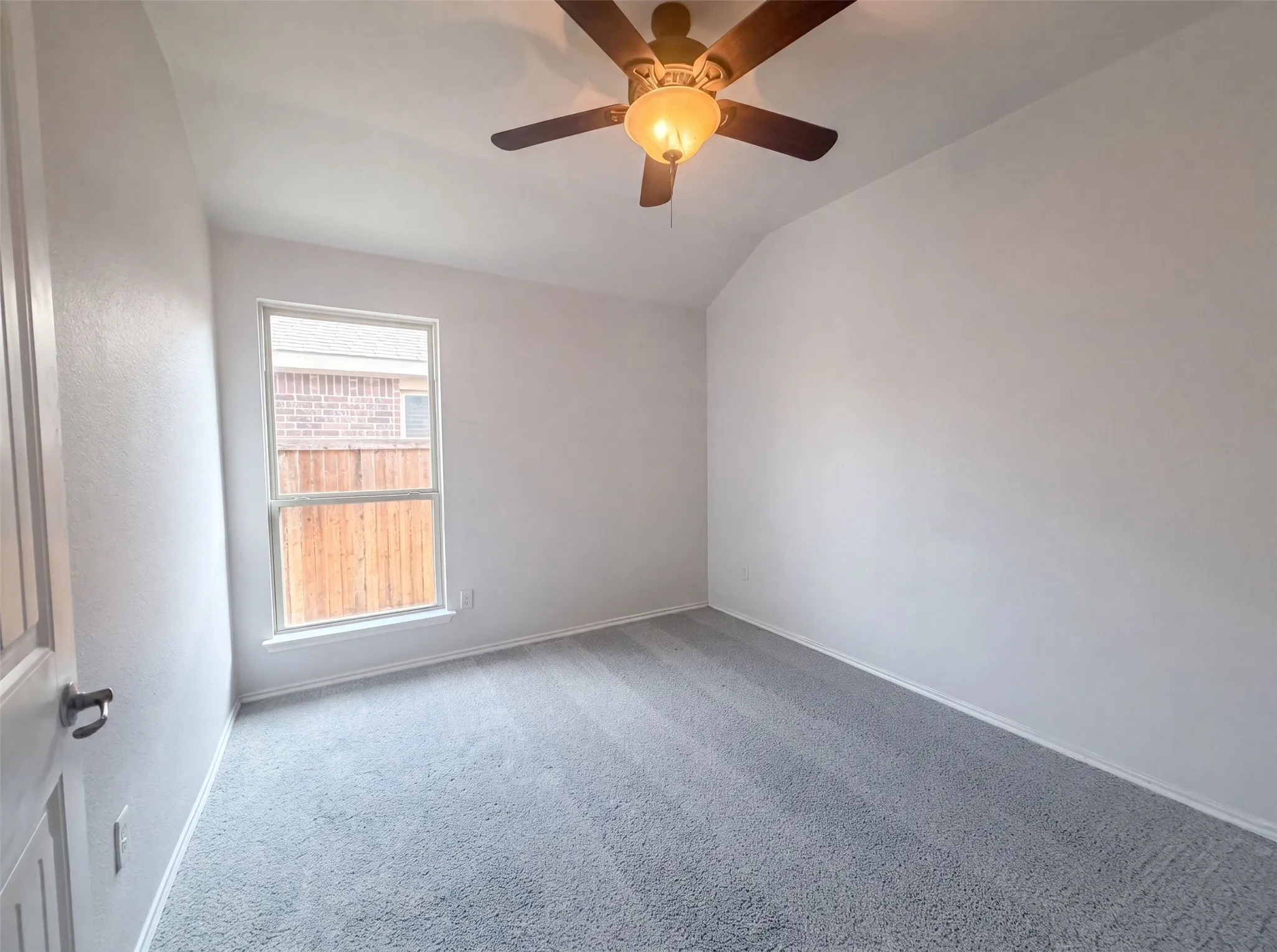 Single Family Residence For Sale in Collin County , 3400 Founders Way, Melissa, Texas 75454, 3 Bedroom, 2 Bathroom, 2 Garage spaces, 2,014 Sqft, built in 2015, mls#21322065, Real Estate Agent in Melissa, Homes For Sale in Collin county, Homes For Sale in Melissa, Realtor in Melissa Texas, Real Estate Brokerage Independent Realty Texas, Luminita Cordes Realtor