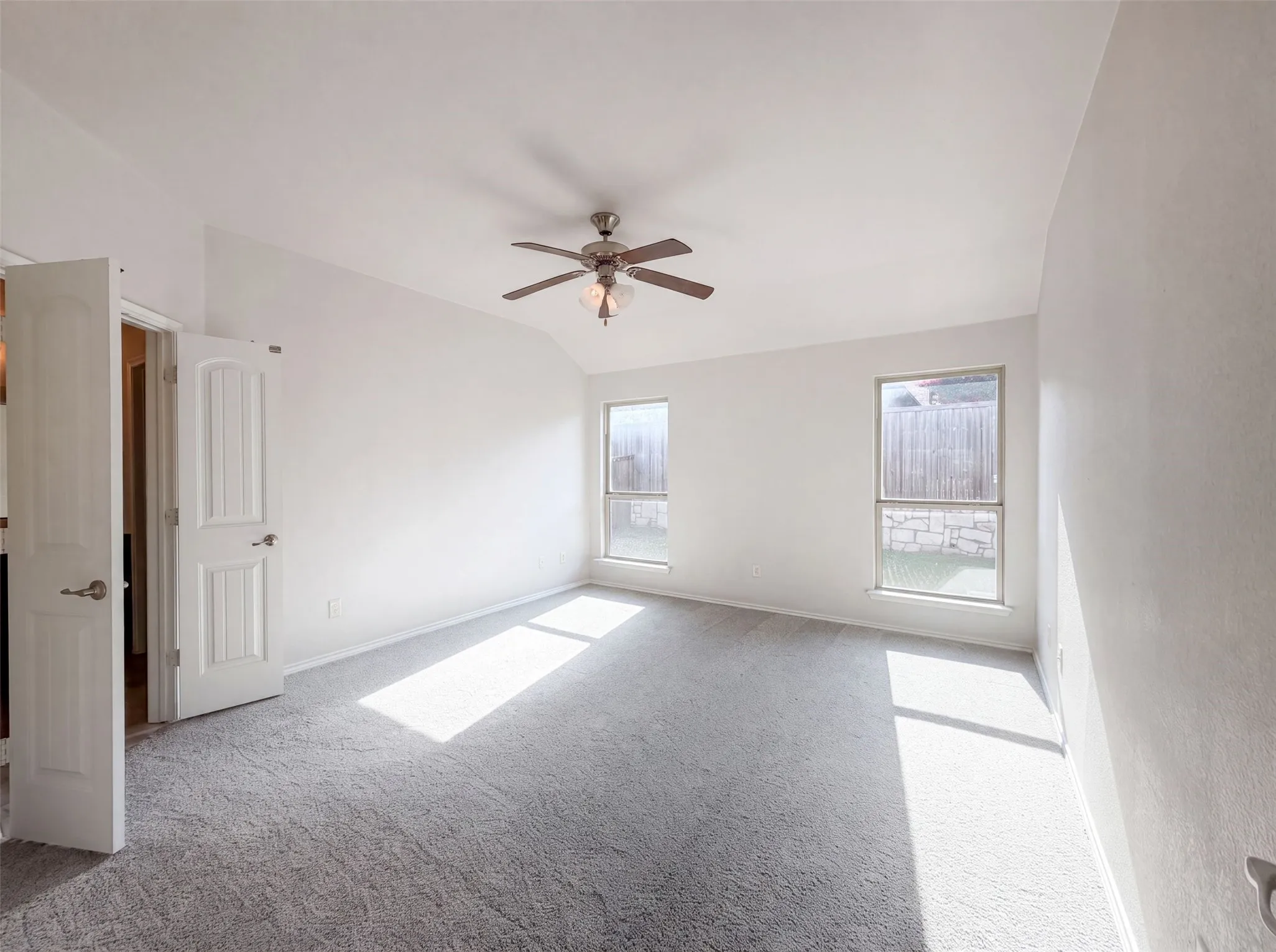 Single Family Residence For Sale in Collin County , 3400 Founders Way, Melissa, Texas 75454, 3 Bedroom, 2 Bathroom, 2 Garage spaces, 2,014 Sqft, built in 2015, mls#21322065, Real Estate Agent in Melissa, Homes For Sale in Collin county, Homes For Sale in Melissa, Realtor in Melissa Texas, Real Estate Brokerage Independent Realty Texas, Luminita Cordes Realtor