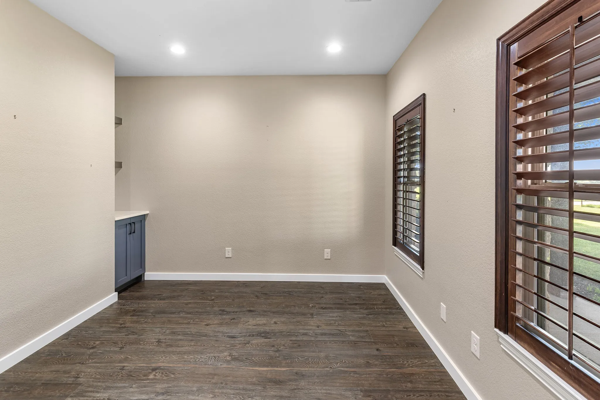 Farm For Sale in Parker County , 678 Gregory Street, Weatherford, Texas 76087, 3 Bedroom, 2 Bathroom, 4 Garage spaces, 2,643 Sqft, built in 2002, mls#21322058, Real Estate Agent in Weatherford, Homes For Sale in Parker county, Homes For Sale in Weatherford, Realtor in Weatherford Texas, Real Estate Brokerage Independent Realty Texas, Luminita Cordes Realtor