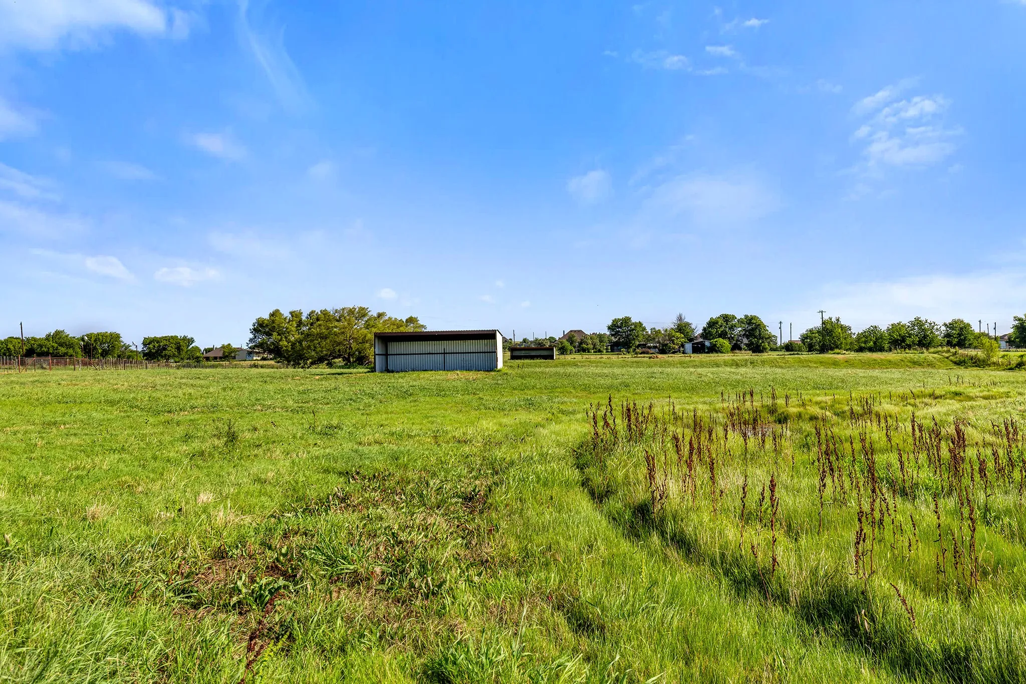 Farm For Sale in Parker County , 678 Gregory Street, Weatherford, Texas 76087, 3 Bedroom, 2 Bathroom, 4 Garage spaces, 2,643 Sqft, built in 2002, mls#21322058, Real Estate Agent in Weatherford, Homes For Sale in Parker county, Homes For Sale in Weatherford, Realtor in Weatherford Texas, Real Estate Brokerage Independent Realty Texas, Luminita Cordes Realtor