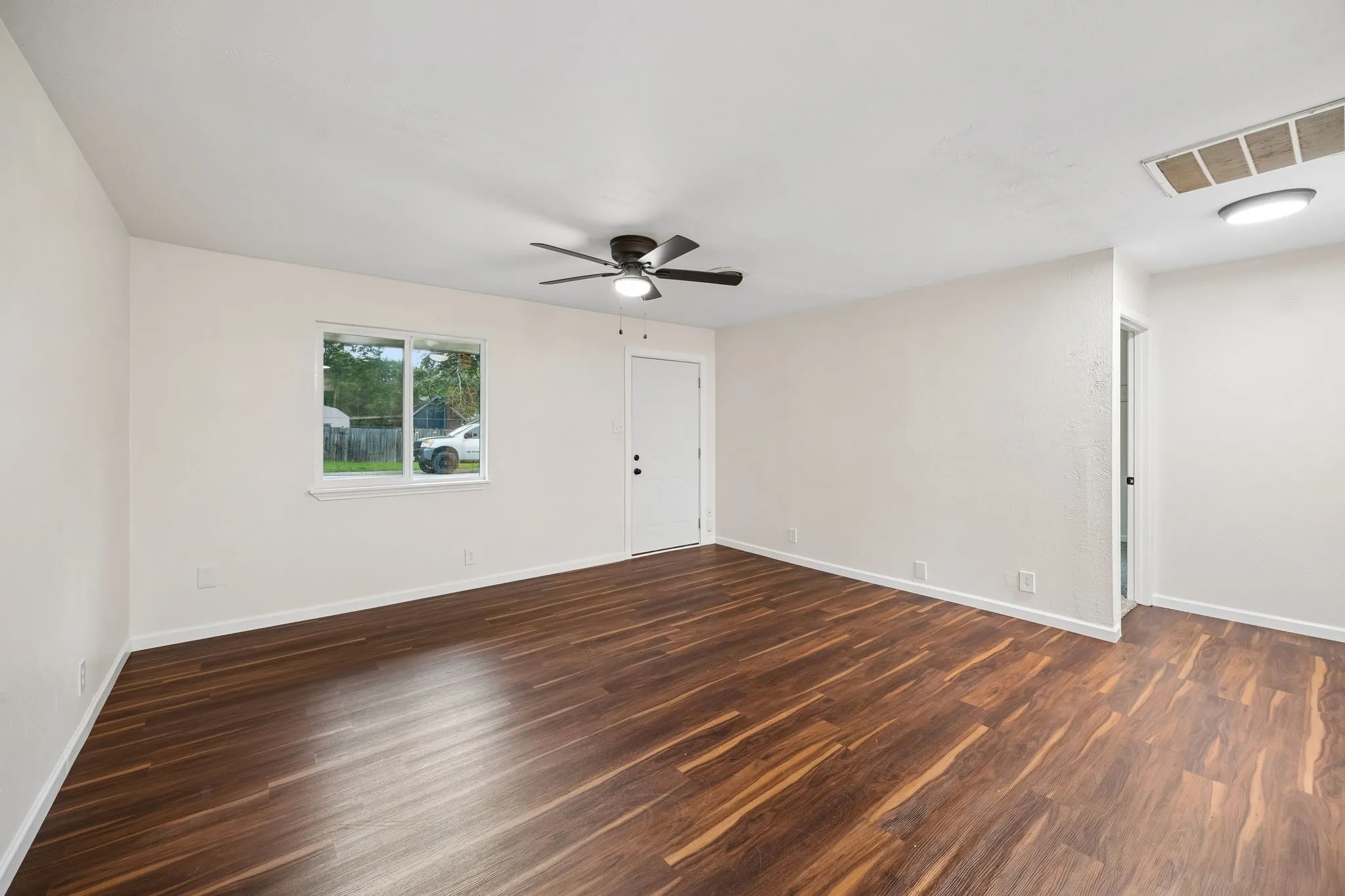 For Sale in Tarrant County , 7705 Navajo Trail 7705, Lake Worth, Texas 76135, 4 Bedrooms, 2 Bathrooms, Garage spaces, 0 Sqft, built in 1966, Price $389,000, mls#21322087, Real Estate Agent in Lake Worth, Homes For Sale in Tarrant county, Homes For Sale in Lake Worth, Realtor in Lake Worth Texas, Real Estate Brokerage Independent Realty Texas, Luminita Cordes Realtor