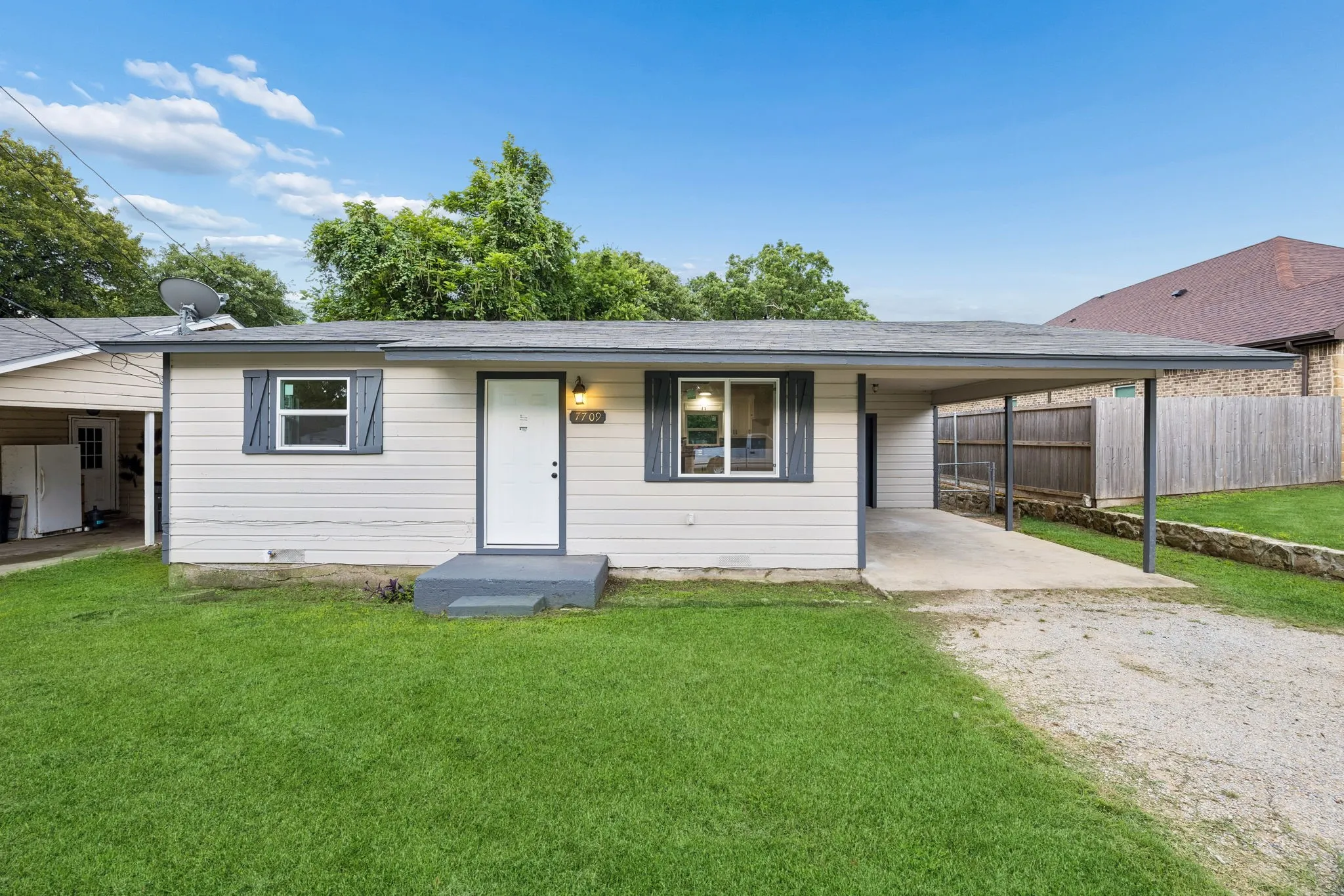 For Sale in Tarrant County , 7705 Navajo Trail 7705, Lake Worth, Texas 76135, 4 Bedrooms, 2 Bathrooms, Garage spaces, 0 Sqft, built in 1966, Price $389,000, mls#21322087, Real Estate Agent in Lake Worth, Homes For Sale in Tarrant county, Homes For Sale in Lake Worth, Realtor in Lake Worth Texas, Real Estate Brokerage Independent Realty Texas, Luminita Cordes Realtor