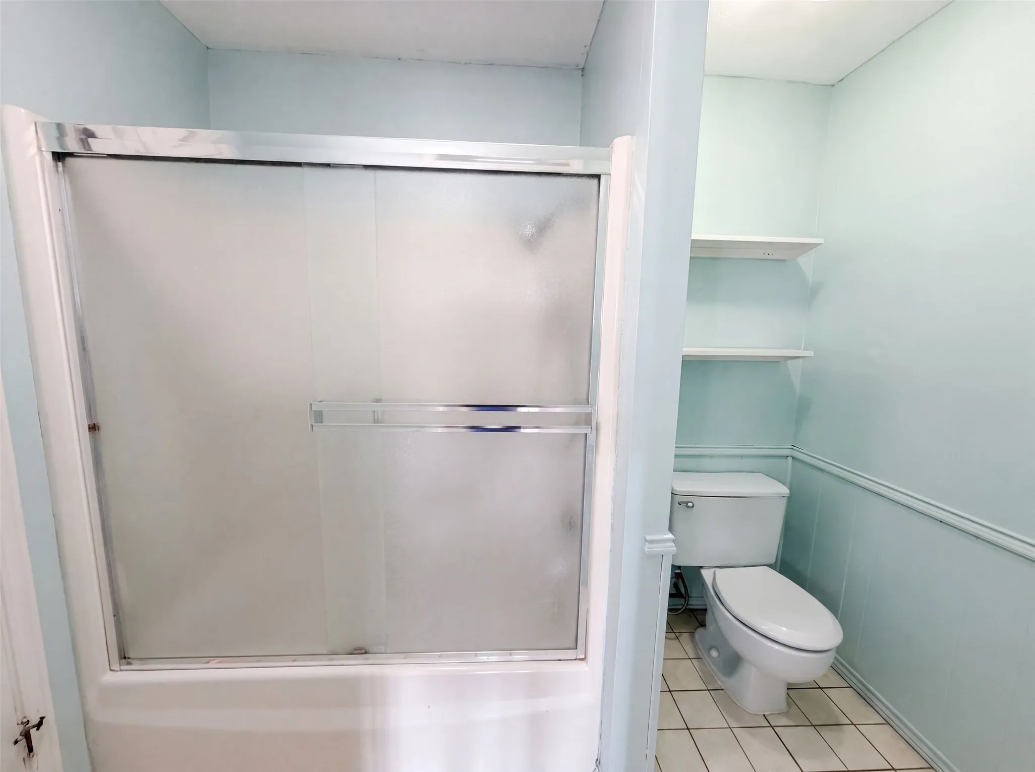 Single Family Residence For Sale in Ellis County , 100 Dubb Lane, Red Oak, Texas 75154, 3 Bedroom, 2 Bathroom, 2 Garage spaces, 2,067 Sqft, built in 1974, mls#21322091, Real Estate Agent in Red Oak, Homes For Sale in Ellis county, Homes For Sale in Red Oak, Realtor in Red Oak Texas, Real Estate Brokerage Independent Realty Texas, Luminita Cordes Realtor