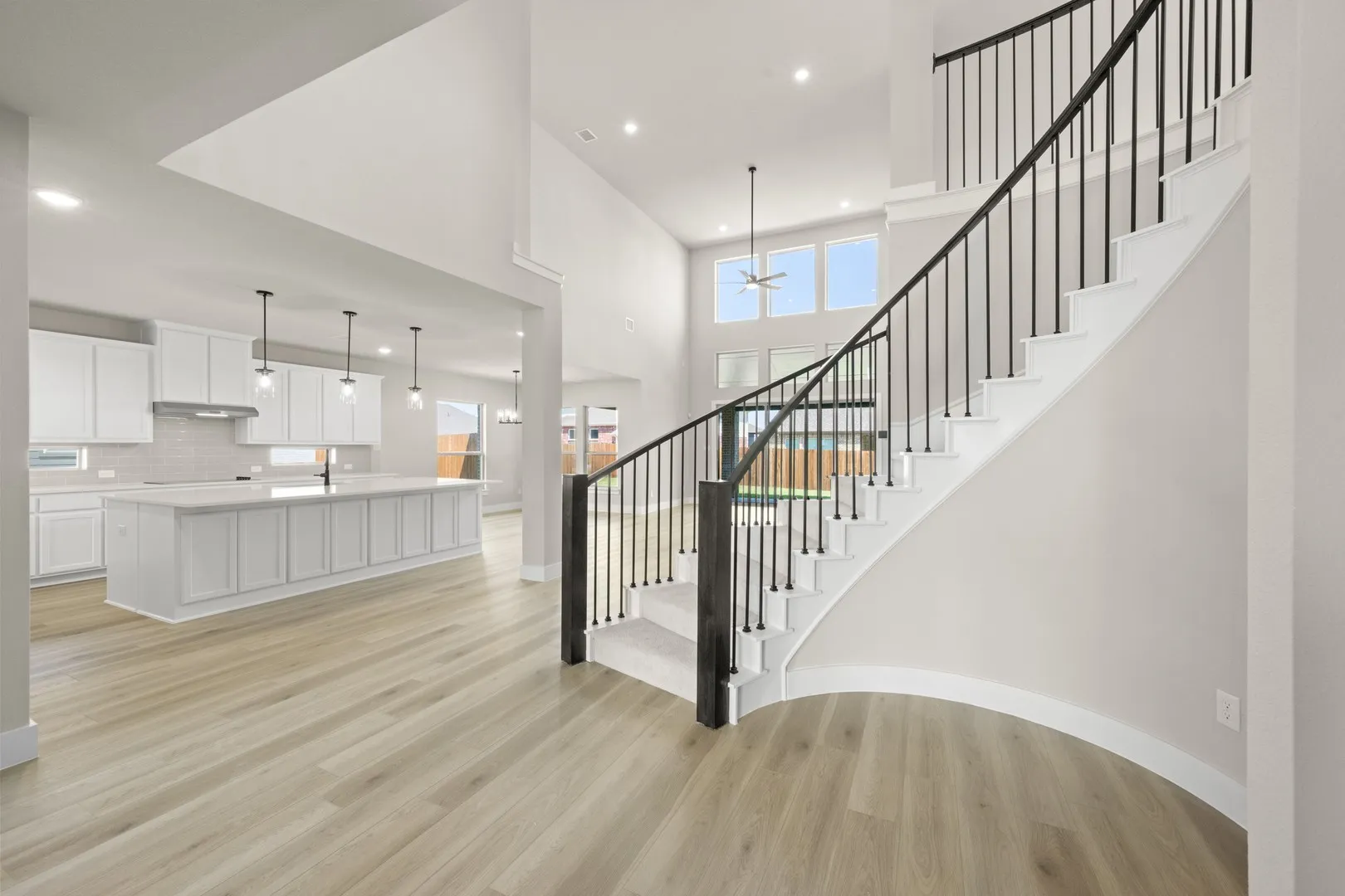 1823 Marlow- Entry-2