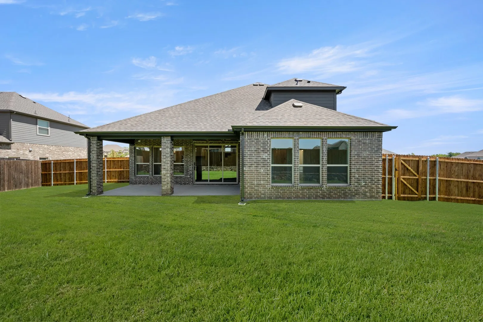 1826 Chadwick- Back-2