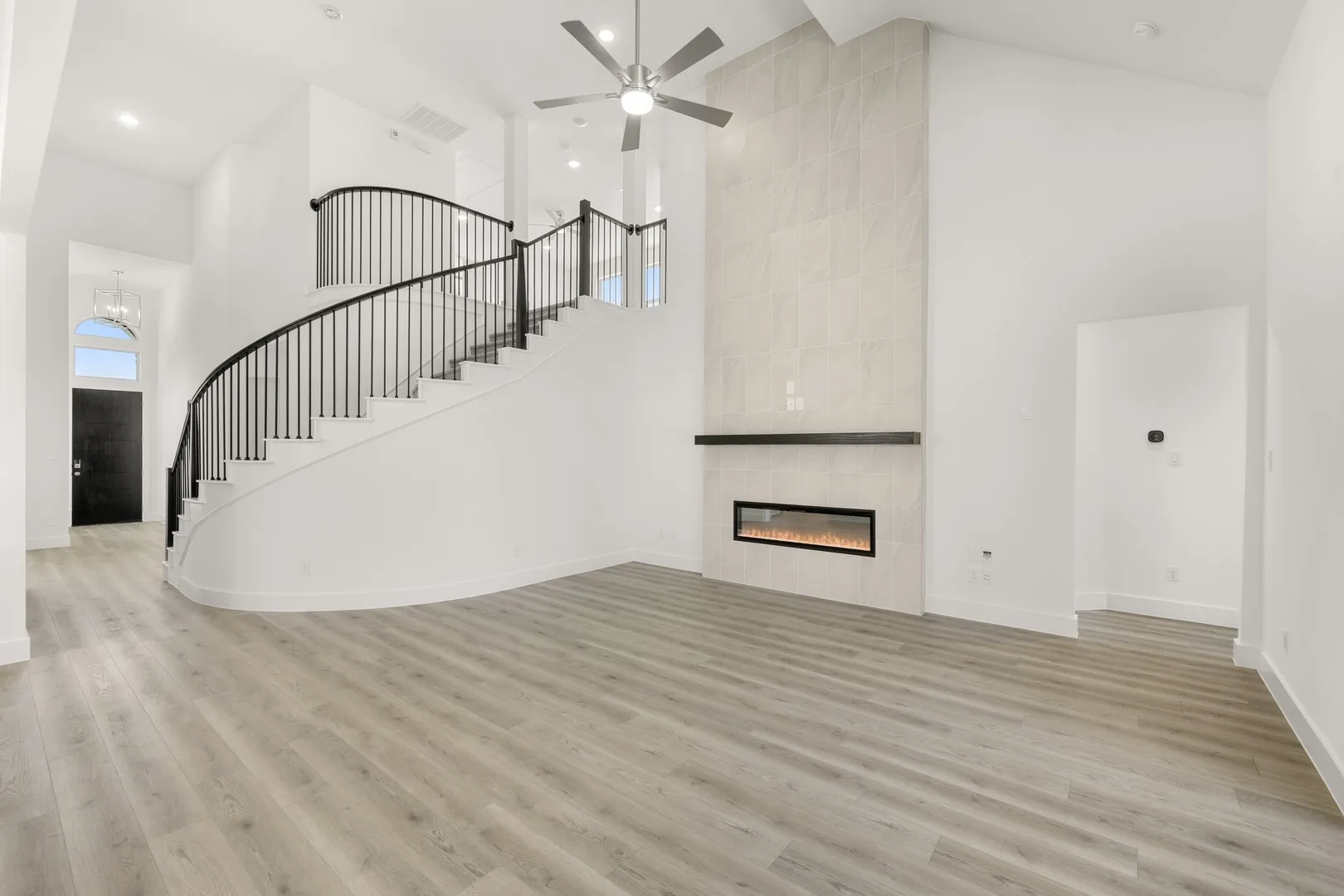 1826 Chadwick- Living Room