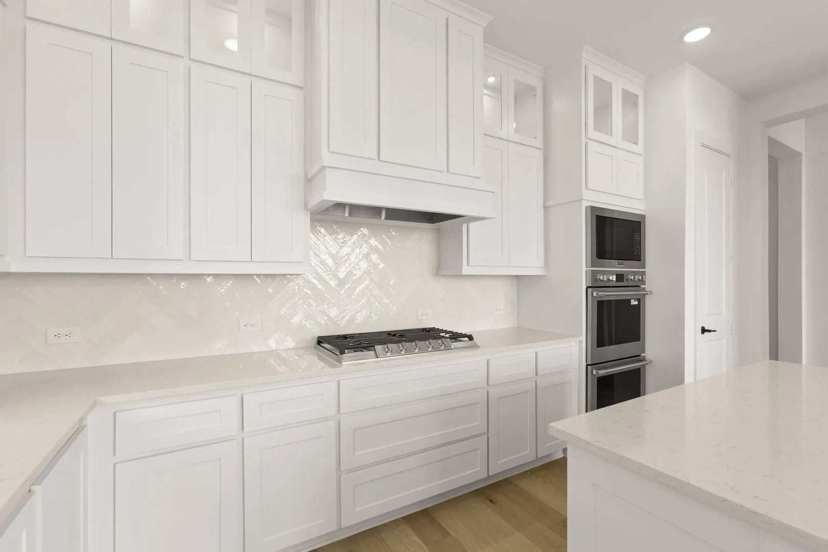 5313 Blue Cypress-Kitchen-3