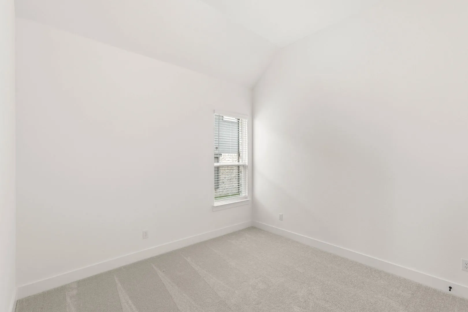 5313 Blue Cypress-Bedroom-2