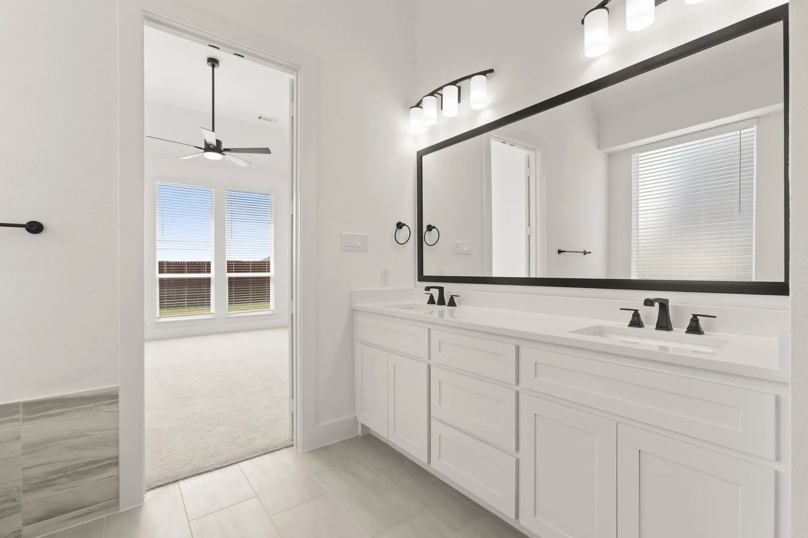 5313 Blue Cypress-Primary Suite-4