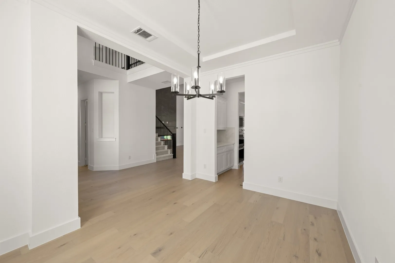 5320 Blue Cypress- Dining-2