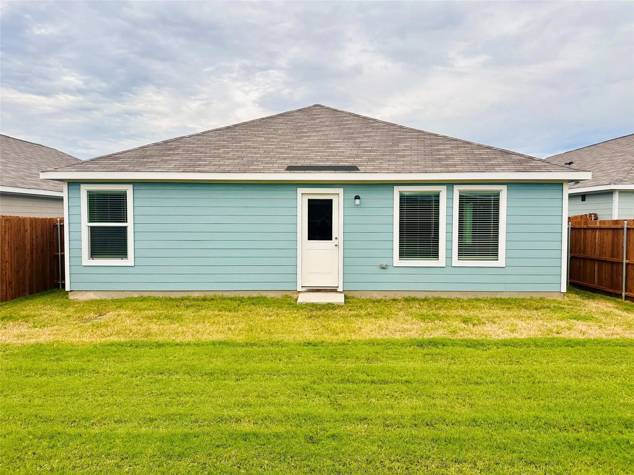 Single Family Residence For Rent in Collin County , 5816 Crystal water way, Princeton, Texas 75407, 4 Bedroom, 2 Bathroom, 1 Garage spaces, 1,674 Sqft, built in 2024, mls#21322100, Real Estate Agent in Princeton, Homes For Rent in Collin county, Homes For Rent in Princeton, Realtor in Princeton Texas, Real Estate Brokerage Independent Realty Texas, Luminita Cordes Realtor