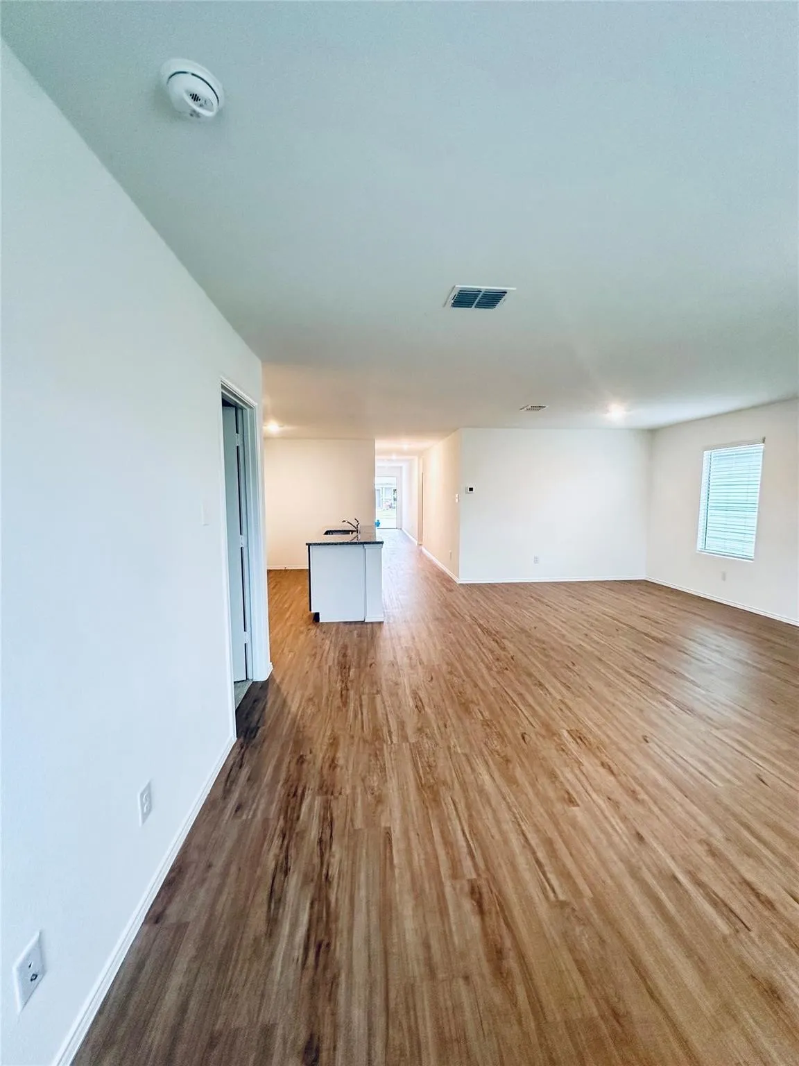 Single Family Residence For Rent in Collin County , 5816 Crystal water way, Princeton, Texas 75407, 4 Bedroom, 2 Bathroom, 1 Garage spaces, 1,674 Sqft, built in 2024, mls#21322100, Real Estate Agent in Princeton, Homes For Rent in Collin county, Homes For Rent in Princeton, Realtor in Princeton Texas, Real Estate Brokerage Independent Realty Texas, Luminita Cordes Realtor