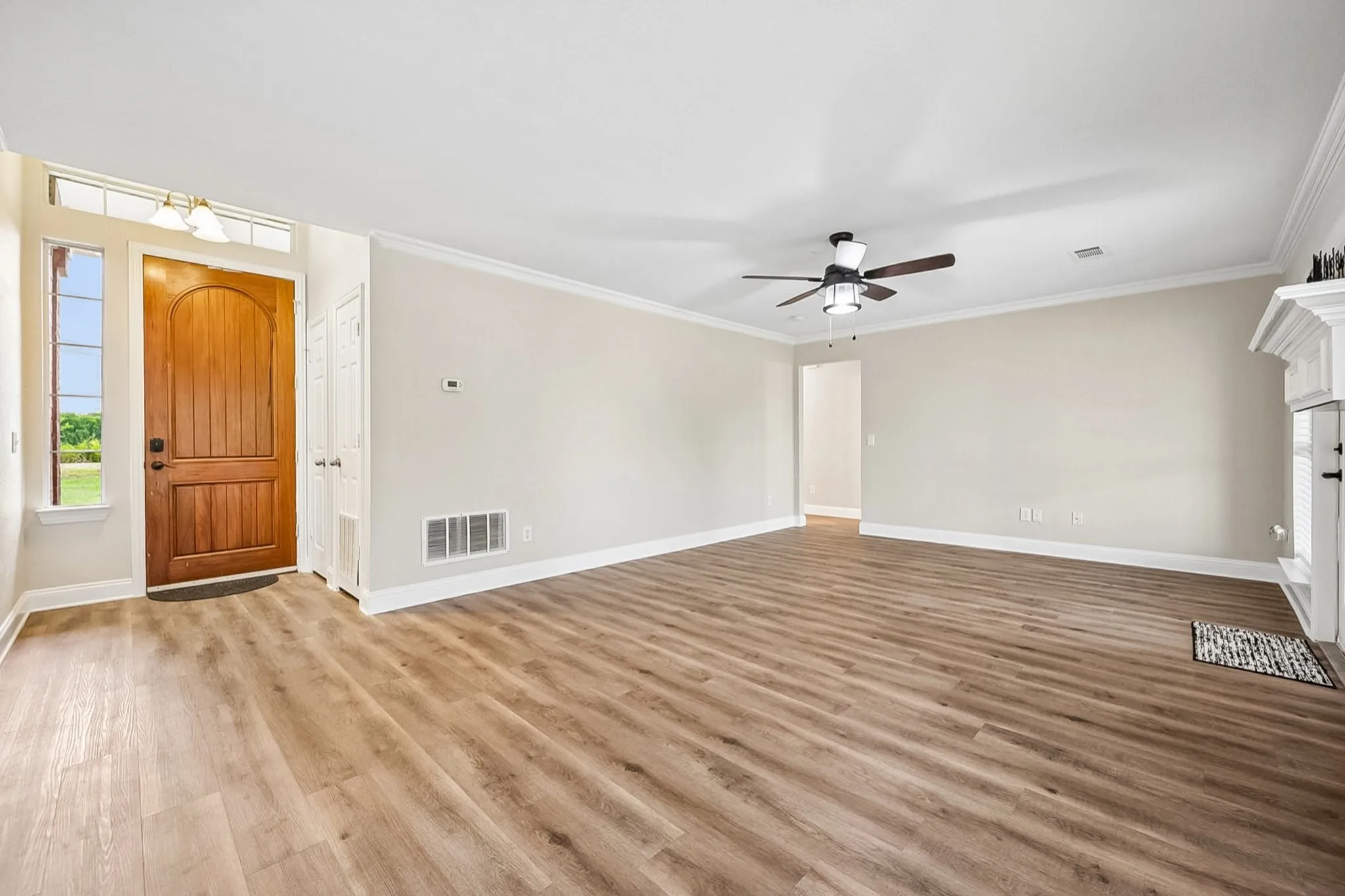 Single Family Residence For Sale in Collin County , 4949 County Road 465, Mc Kinney, Texas 75071, 4 Bedroom, 2 Bathroom, 2 Garage spaces, 1,703 Sqft, built in 2005, mls#21322098, Real Estate Agent in Mc Kinney, Homes For Sale in Collin county, Homes For Sale in Mc Kinney, Realtor in Mc Kinney Texas, Real Estate Brokerage Independent Realty Texas, Luminita Cordes Realtor