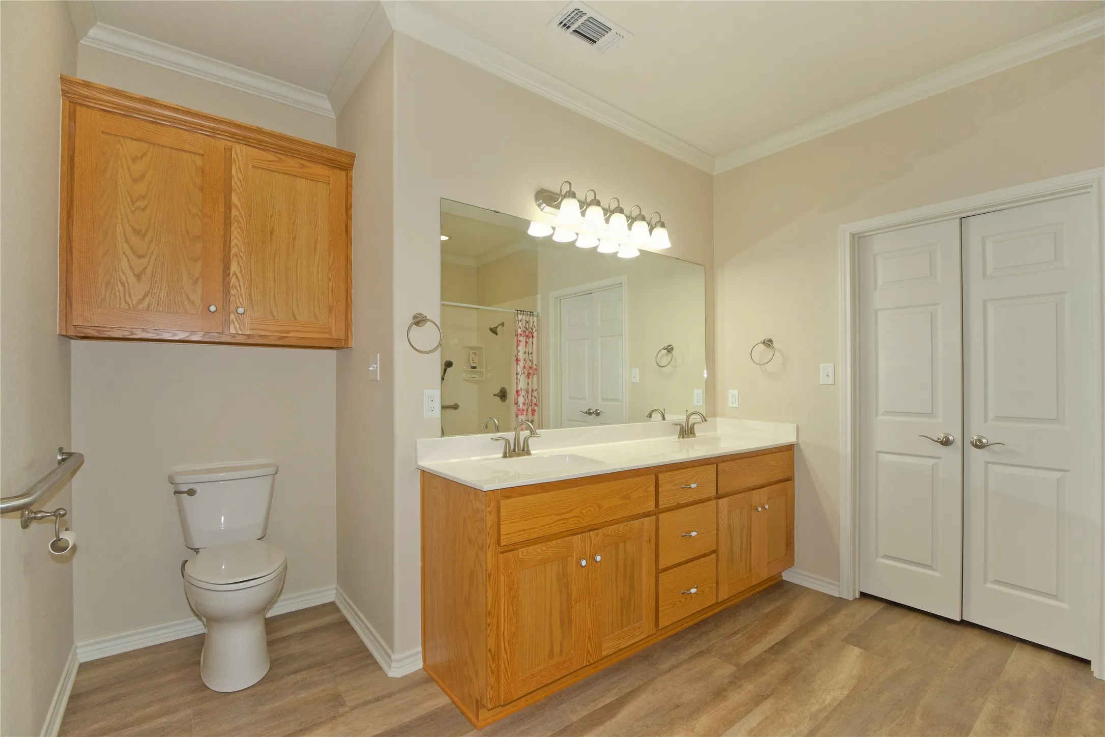 Single Family Residence For Sale in Cooke County , 318 E 4th Street, Lindsay, Texas 76250, 3 Bedrooms, 2 Bathrooms, 2 Garage spaces, 1,982 Sqft, built in 2018, Price $374,900, mls#21319374, Real Estate Agent in Lindsay, Homes For Sale in Cooke county, Homes For Sale in Lindsay, Realtor in Lindsay Texas, Real Estate Brokerage Independent Realty Texas, Luminita Cordes Realtor
