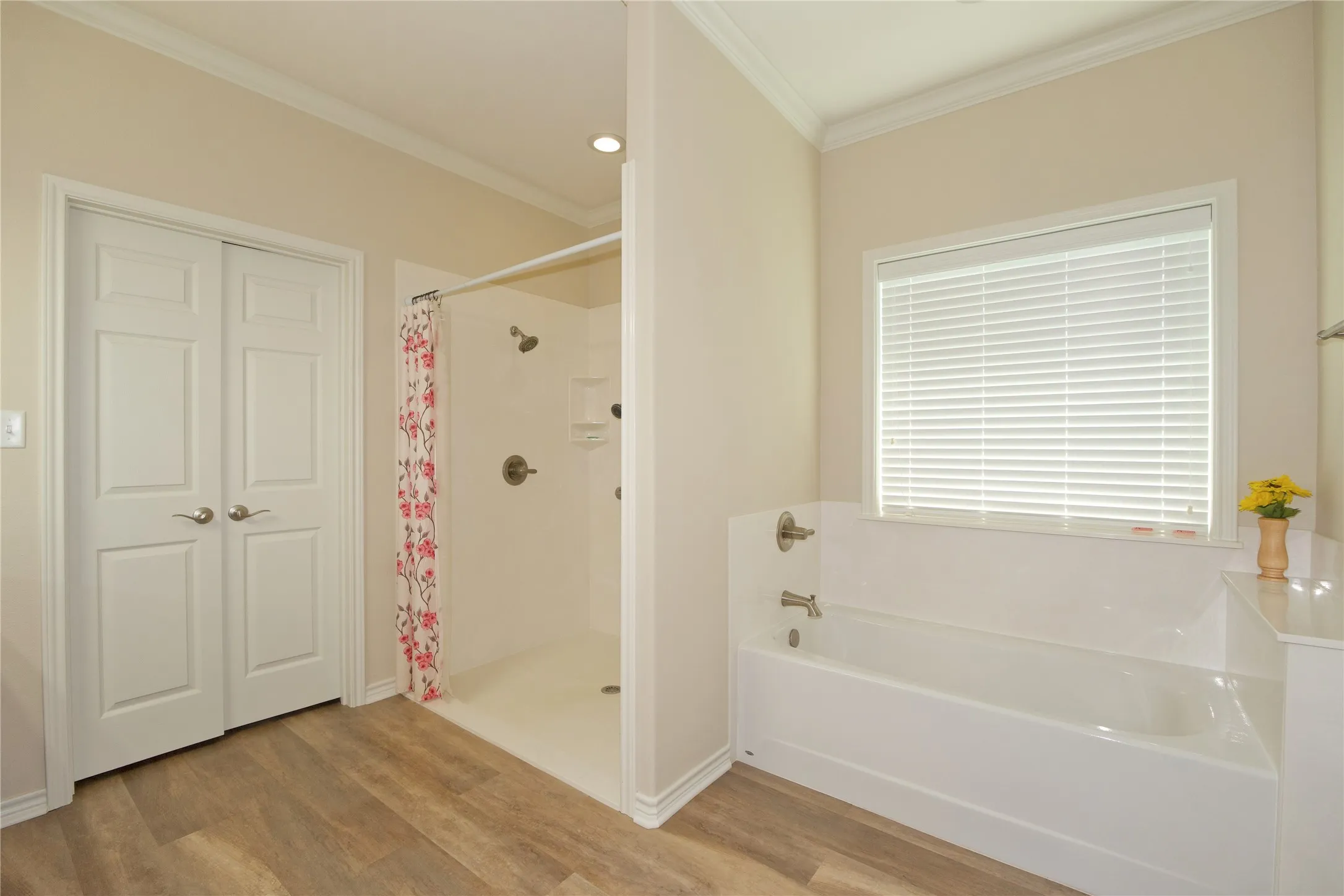 Single Family Residence For Sale in Cooke County , 318 E 4th Street, Lindsay, Texas 76250, 3 Bedrooms, 2 Bathrooms, 2 Garage spaces, 1,982 Sqft, built in 2018, Price $374,900, mls#21319374, Real Estate Agent in Lindsay, Homes For Sale in Cooke county, Homes For Sale in Lindsay, Realtor in Lindsay Texas, Real Estate Brokerage Independent Realty Texas, Luminita Cordes Realtor