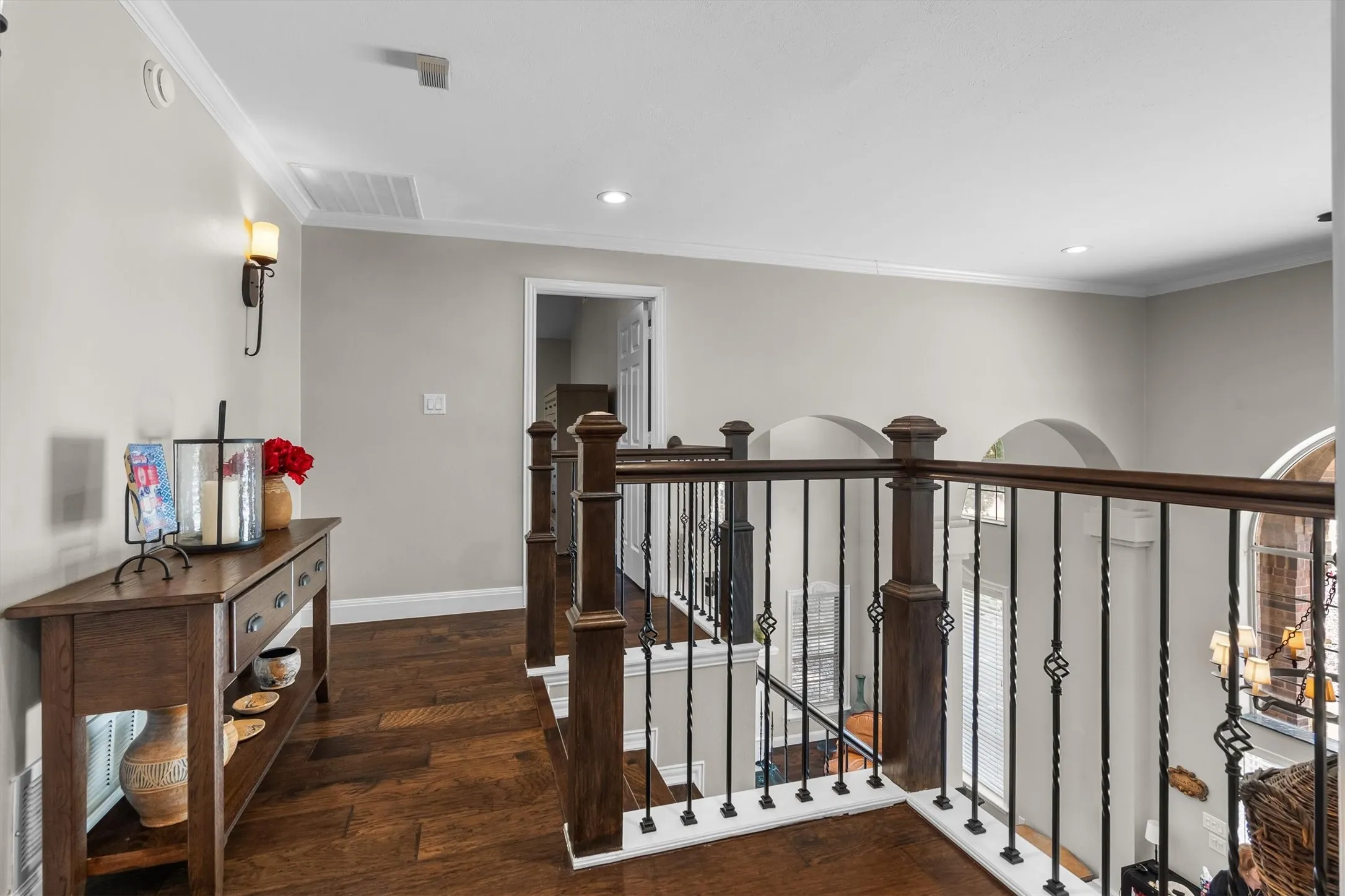 Single Family Residence For Sale in Rockwall County , 5208 Yacht Club Drive, Rockwall, Texas 75032, 4 Bedroom, 3 Bathroom, 2 Garage spaces, 2,851 Sqft, built in 1990, mls#21320359, Real Estate Agent in Rockwall, Homes For Sale in Rockwall county, Homes For Sale in Rockwall, Realtor in Rockwall Texas, Real Estate Brokerage Independent Realty Texas, Luminita Cordes Realtor