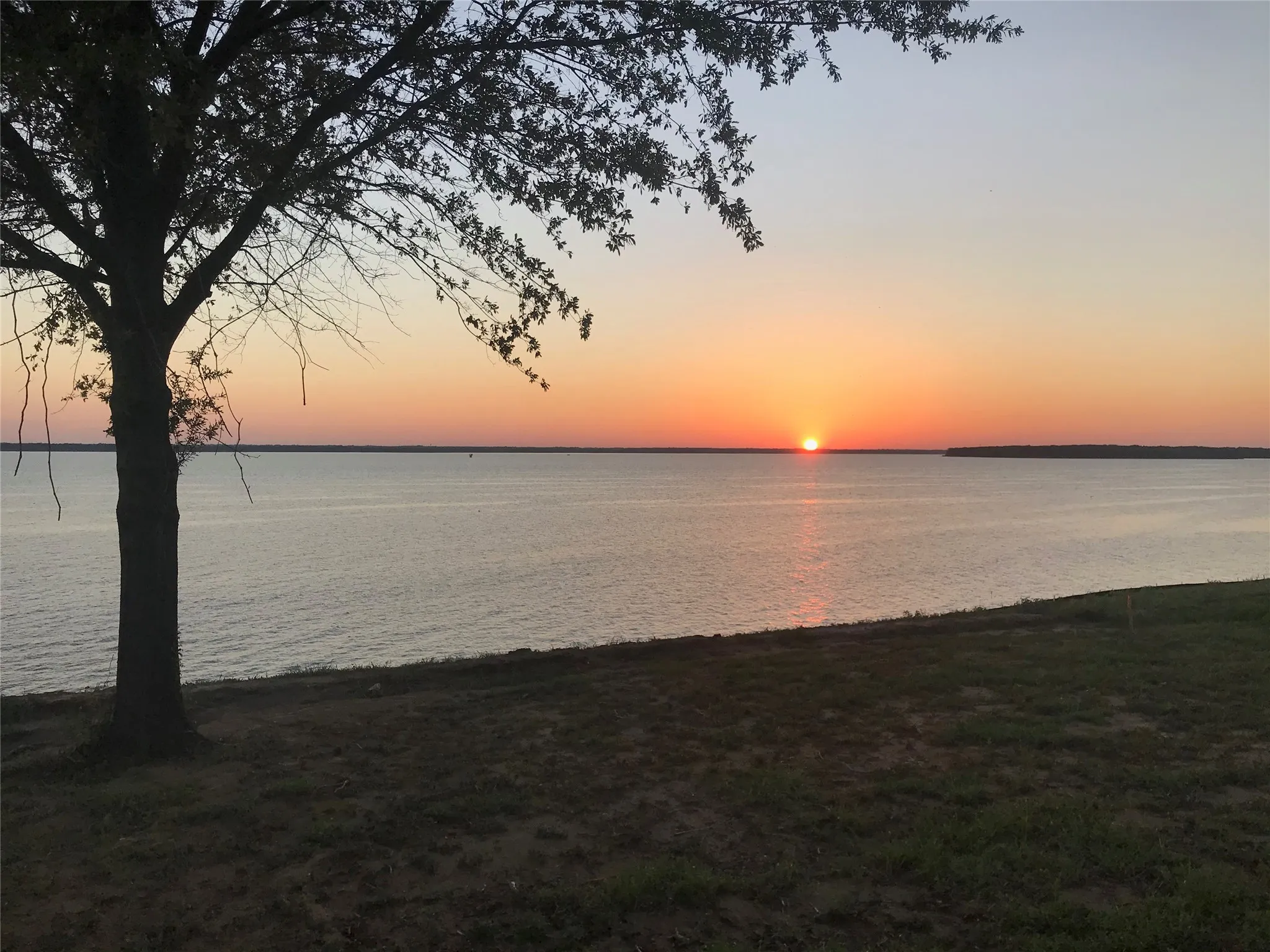 Unimproved Land For Sale in Kaufman County , 1564 Shoreline Drive, Mabank, Texas 75143, 0, 0, Garage spaces, 0 Sqft, built in 0, Price $375,000, mls#21320615, Real Estate Agent in Mabank, Homes For Sale in Kaufman county, Homes For Sale in Mabank, Realtor in Mabank Texas, Real Estate Brokerage Independent Realty Texas, Luminita Cordes Realtor