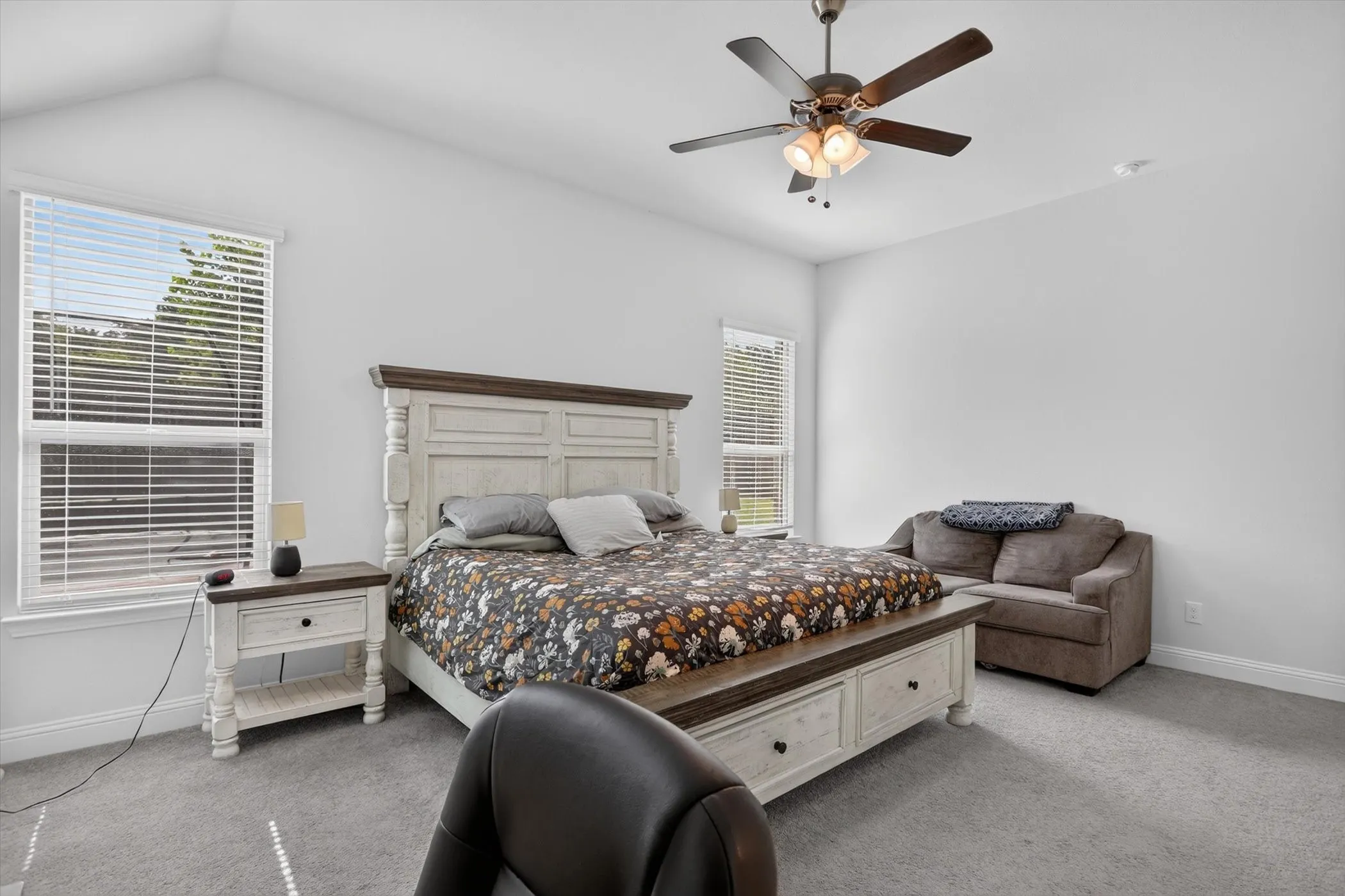 Single Family Residence For Sale in Tarrant County , 1233 Collett Sublett Road, Kennedale, Texas 76060, 4 Bedroom, 2 Bathroom, 2 Garage spaces, 2,179 Sqft, built in 2021, mls#21320115, Real Estate Agent in Kennedale, Homes For Sale in Tarrant county, Homes For Sale in Kennedale, Realtor in Kennedale Texas, Real Estate Brokerage Independent Realty Texas, Luminita Cordes Realtor