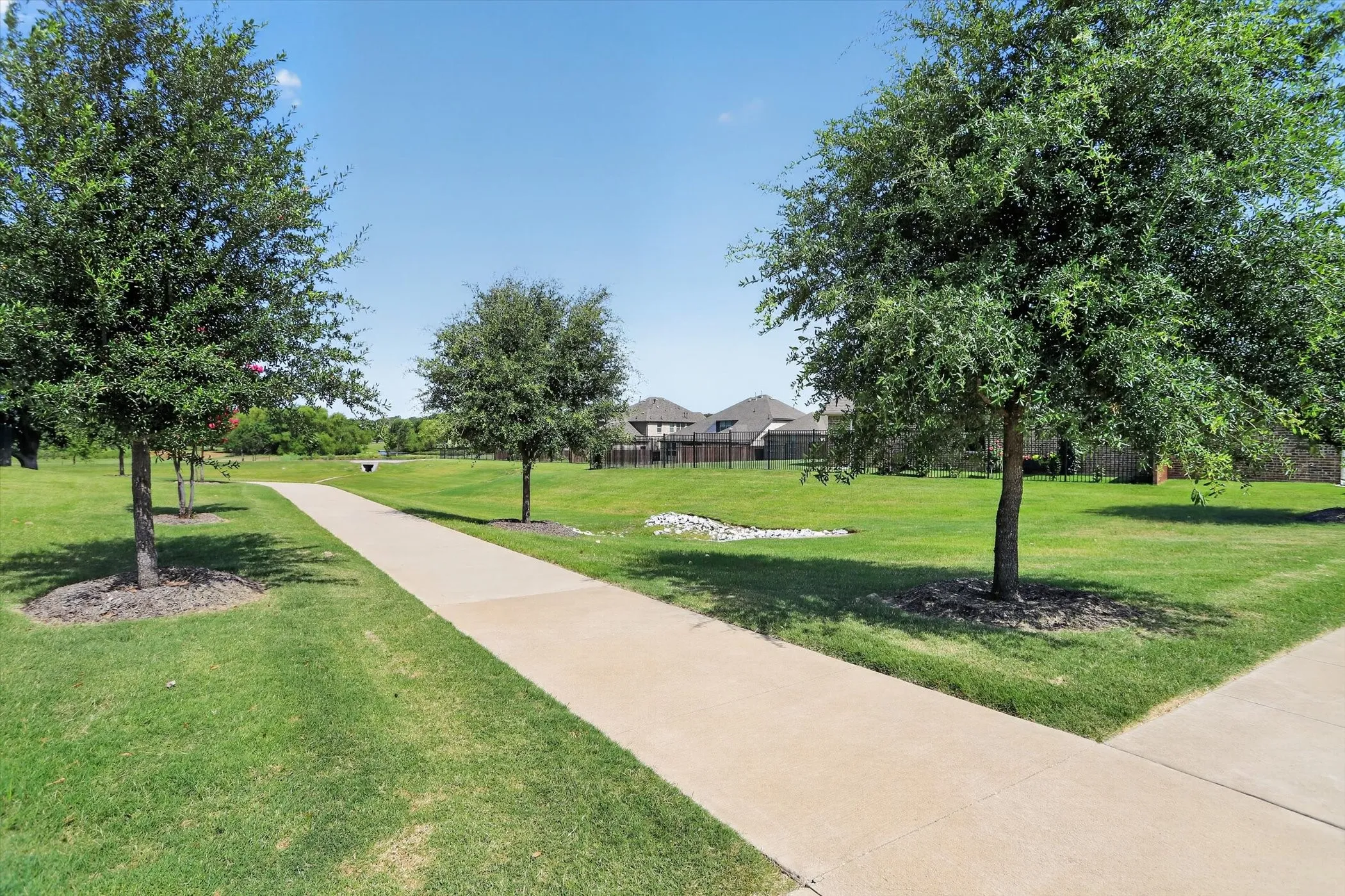 Single Family Residence For Sale in Tarrant County , 1233 Collett Sublett Road, Kennedale, Texas 76060, 4 Bedroom, 2 Bathroom, 2 Garage spaces, 2,179 Sqft, built in 2021, mls#21320115, Real Estate Agent in Kennedale, Homes For Sale in Tarrant county, Homes For Sale in Kennedale, Realtor in Kennedale Texas, Real Estate Brokerage Independent Realty Texas, Luminita Cordes Realtor
