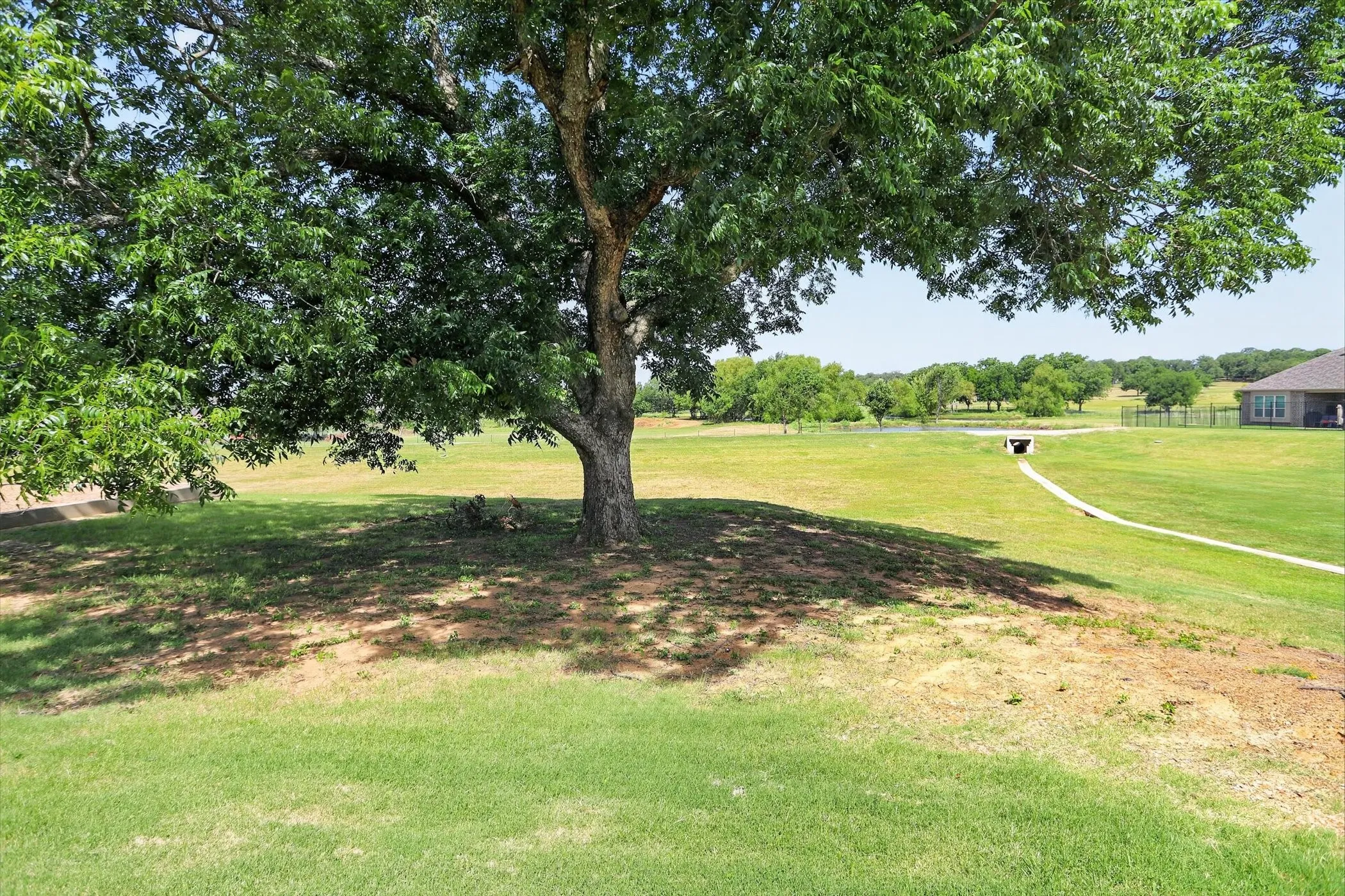 Single Family Residence For Sale in Tarrant County , 1233 Collett Sublett Road, Kennedale, Texas 76060, 4 Bedroom, 2 Bathroom, 2 Garage spaces, 2,179 Sqft, built in 2021, mls#21320115, Real Estate Agent in Kennedale, Homes For Sale in Tarrant county, Homes For Sale in Kennedale, Realtor in Kennedale Texas, Real Estate Brokerage Independent Realty Texas, Luminita Cordes Realtor