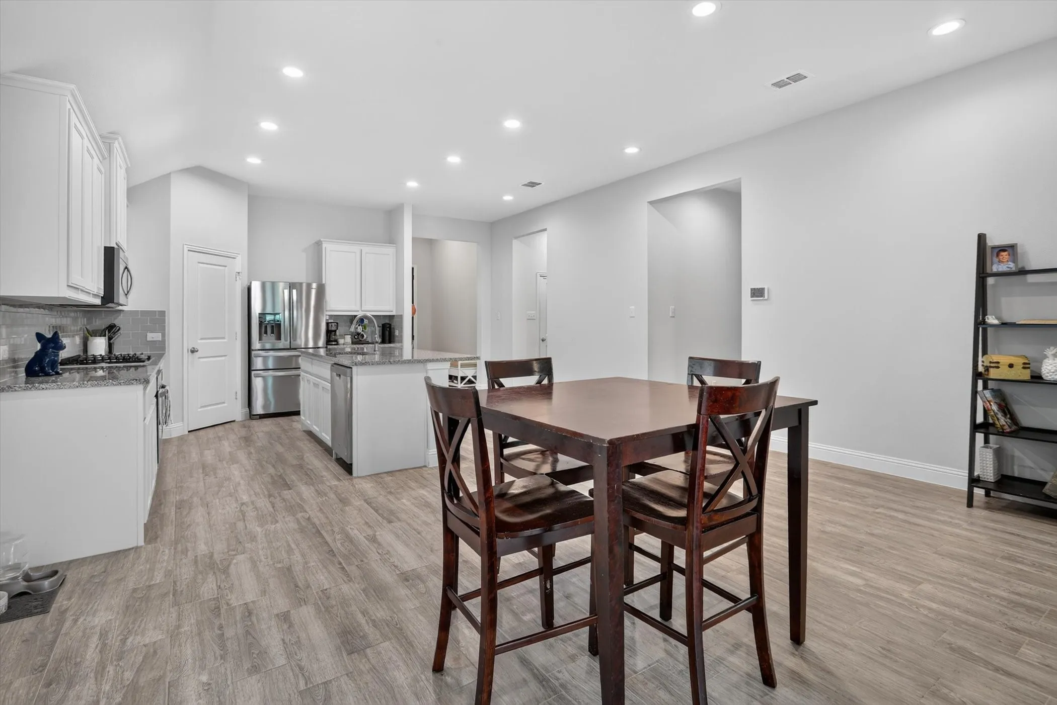 Single Family Residence For Sale in Tarrant County , 1233 Collett Sublett Road, Kennedale, Texas 76060, 4 Bedroom, 2 Bathroom, 2 Garage spaces, 2,179 Sqft, built in 2021, mls#21320115, Real Estate Agent in Kennedale, Homes For Sale in Tarrant county, Homes For Sale in Kennedale, Realtor in Kennedale Texas, Real Estate Brokerage Independent Realty Texas, Luminita Cordes Realtor