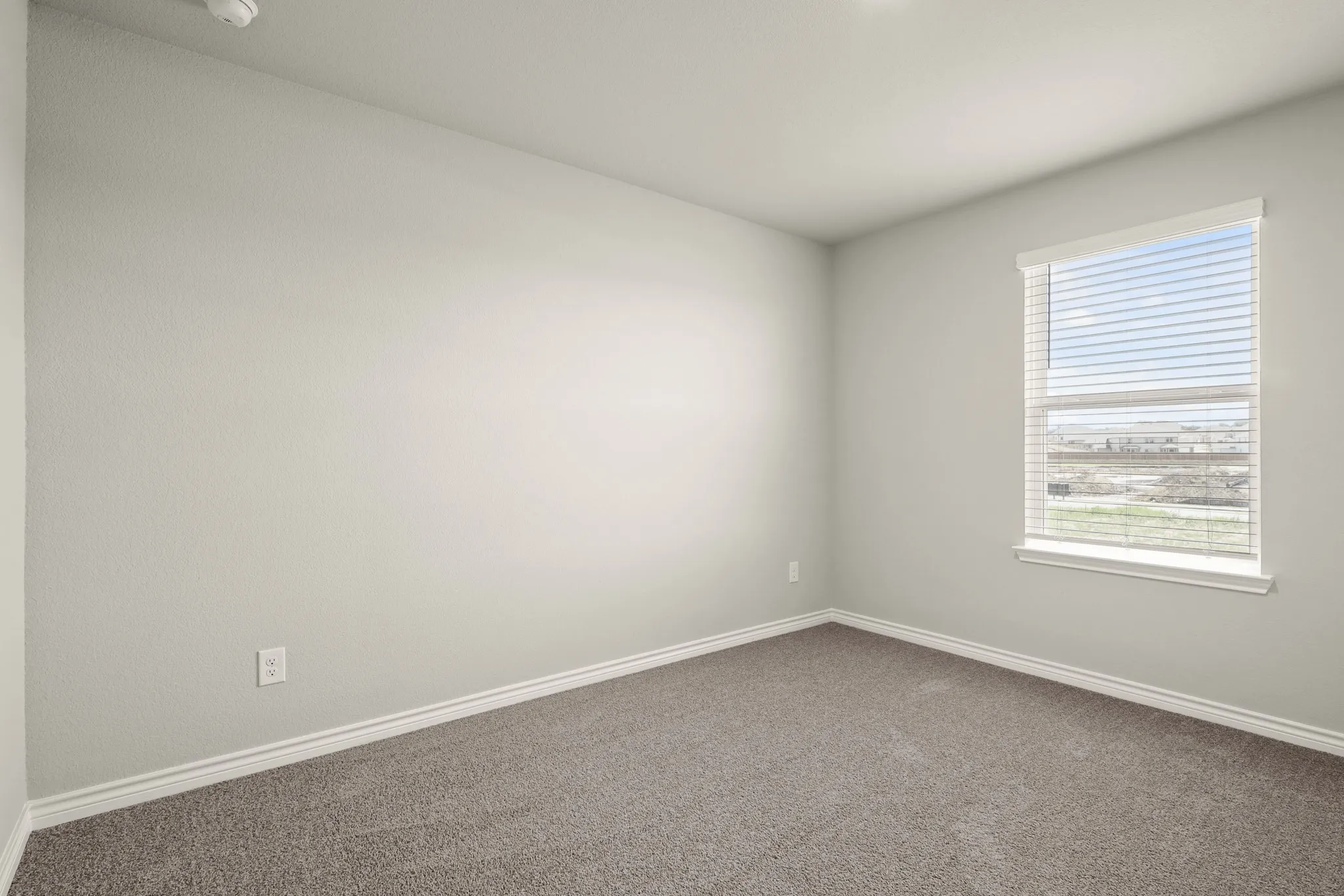 Single Family Residence For Sale in Tarrant County , 9229 Union Pacific Drive, Fort Worth, Texas 76036, 4 Bedroom, 3 Bathroom, 2 Garage spaces, 1,745 Sqft, built in 2025, mls#21322127, Real Estate Agent in Fort Worth, Homes For Sale in Tarrant county, Homes For Sale in Fort Worth, Realtor in Fort Worth Texas, Real Estate Brokerage Independent Realty Texas, Luminita Cordes Realtor