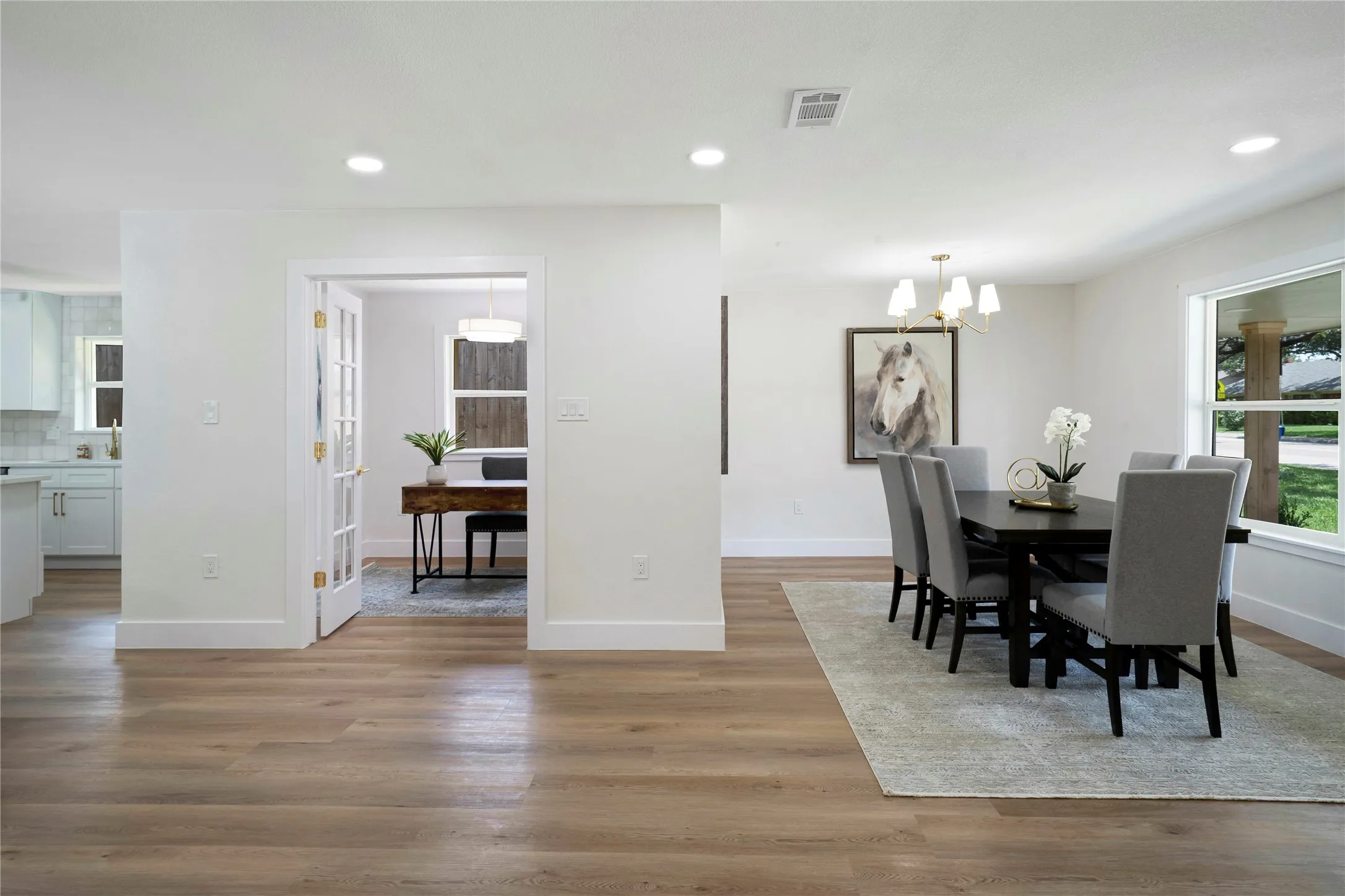 Single Family Residence For Rent in Dallas County , 10416 Church Road, Dallas, Texas 75238, 3 Bedroom, 2 Bathroom, 2 Garage spaces, 1,833 Sqft, built in 1965, mls#21318479, Real Estate Agent in Dallas, Homes For Rent in Dallas county, Homes For Rent in Dallas, Realtor in Dallas Texas, Real Estate Brokerage Independent Realty Texas, Luminita Cordes Realtor