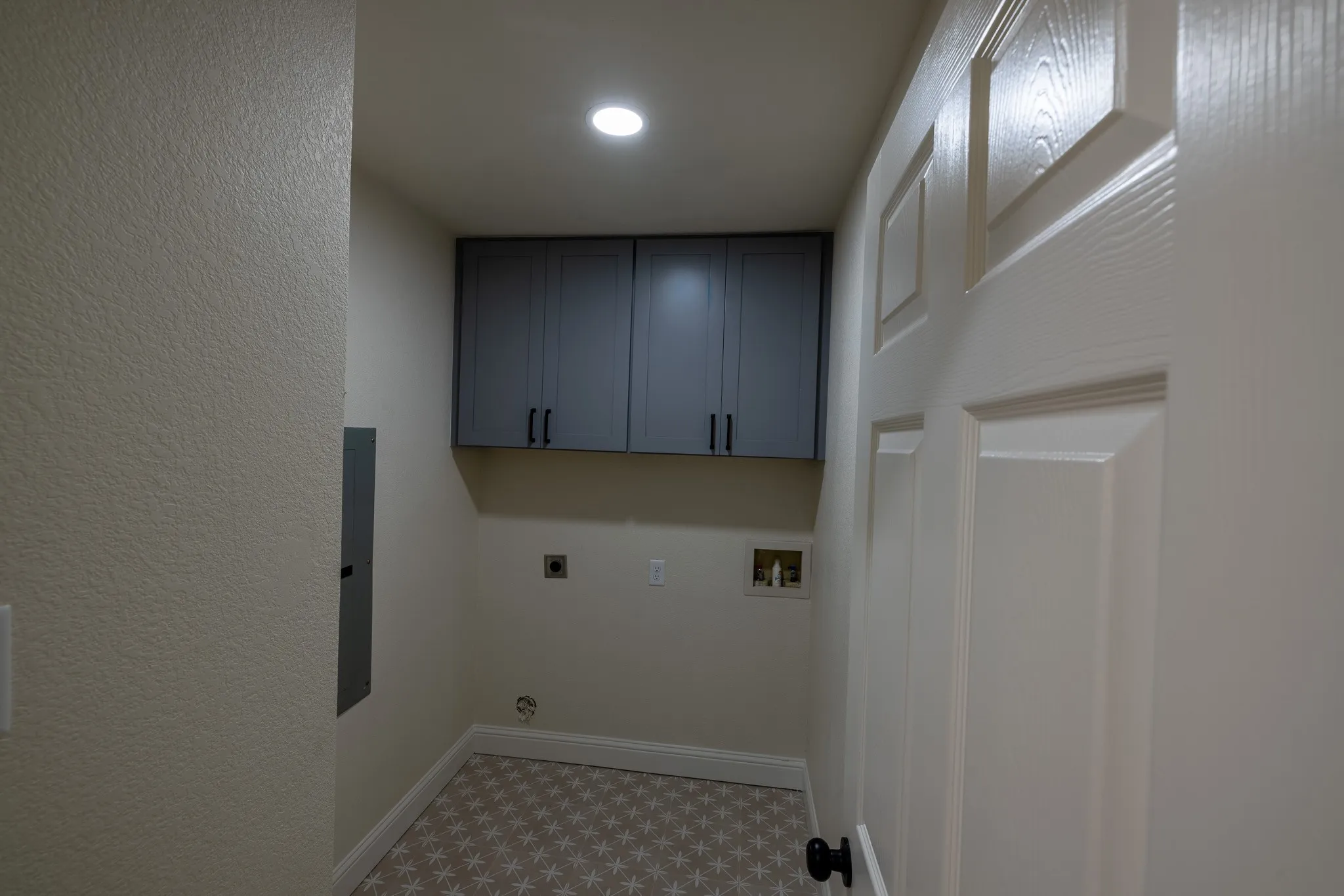 Single Family Residence For Sale in Hood County , 612 Aqua Vista Drive, Granbury, Texas 76049, 4 Bedroom, 2 Bathroom, 3 Garage spaces, 2,602 Sqft, built in 1984, mls#21322099, Real Estate Agent in Granbury, Homes For Sale in Hood county, Homes For Sale in Granbury, Realtor in Granbury Texas, Real Estate Brokerage Independent Realty Texas, Luminita Cordes Realtor