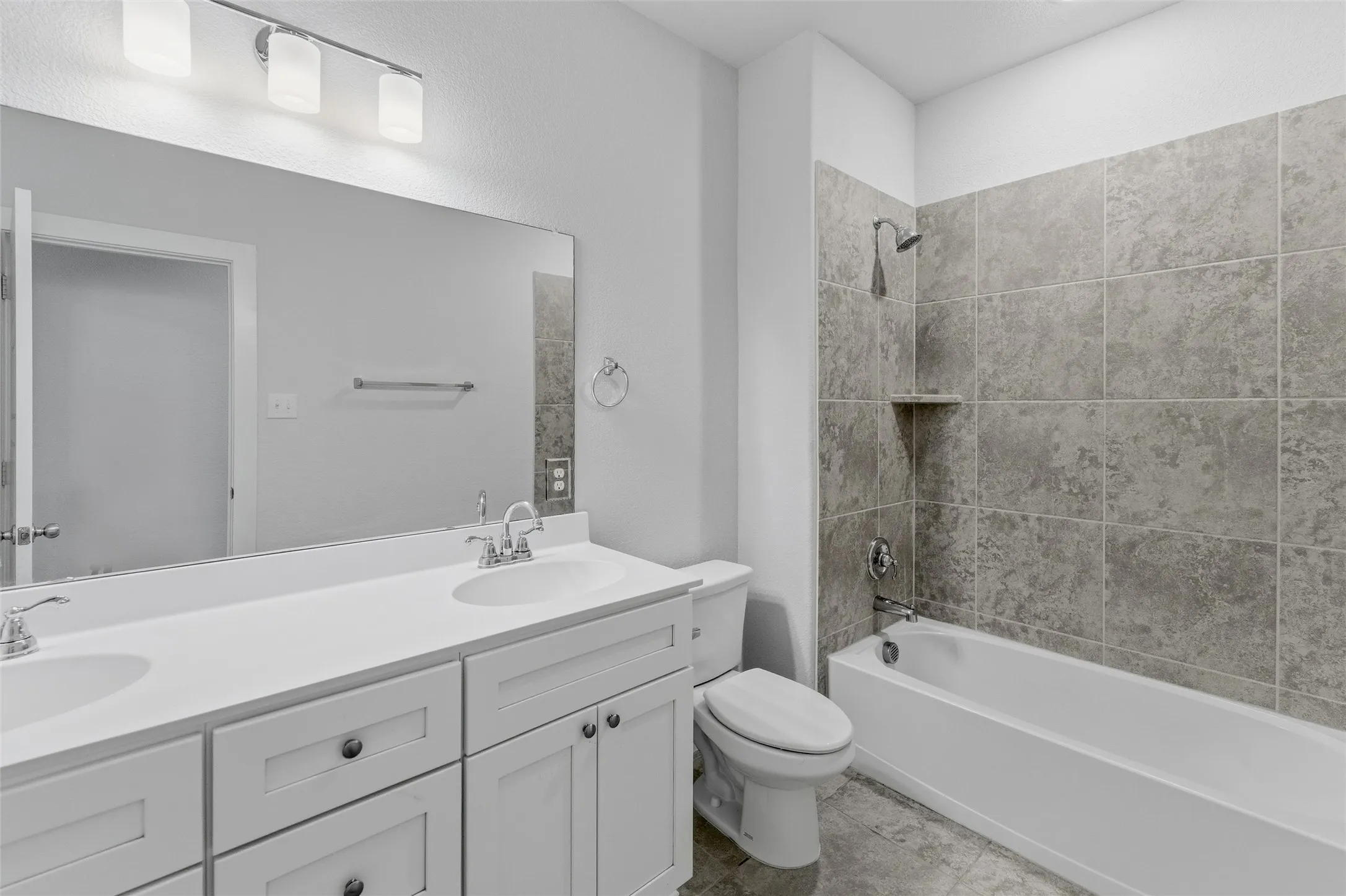Single Family Residence For Rent in Grayson County , 305 Evans Drive, Van Alstyne, Texas 75495, 4 Bedrooms, 2 Bathrooms, 3 Garage spaces, 1,815 Sqft, built in 2020, Price $2,200, mls#21322142, Real Estate Agent in Van Alstyne, Homes For Rent in Grayson county, Homes For Rent in Van Alstyne, Realtor in Van Alstyne Texas, Real Estate Brokerage Independent Realty Texas, Luminita Cordes Realtor