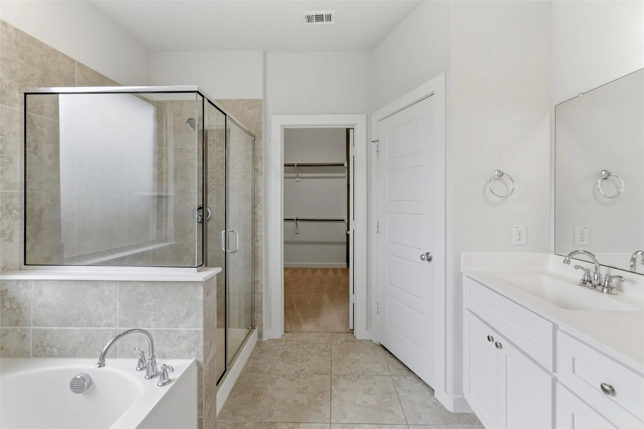 Single Family Residence For Rent in Grayson County , 305 Evans Drive, Van Alstyne, Texas 75495, 4 Bedrooms, 2 Bathrooms, 3 Garage spaces, 1,815 Sqft, built in 2020, Price $2,200, mls#21322142, Real Estate Agent in Van Alstyne, Homes For Rent in Grayson county, Homes For Rent in Van Alstyne, Realtor in Van Alstyne Texas, Real Estate Brokerage Independent Realty Texas, Luminita Cordes Realtor