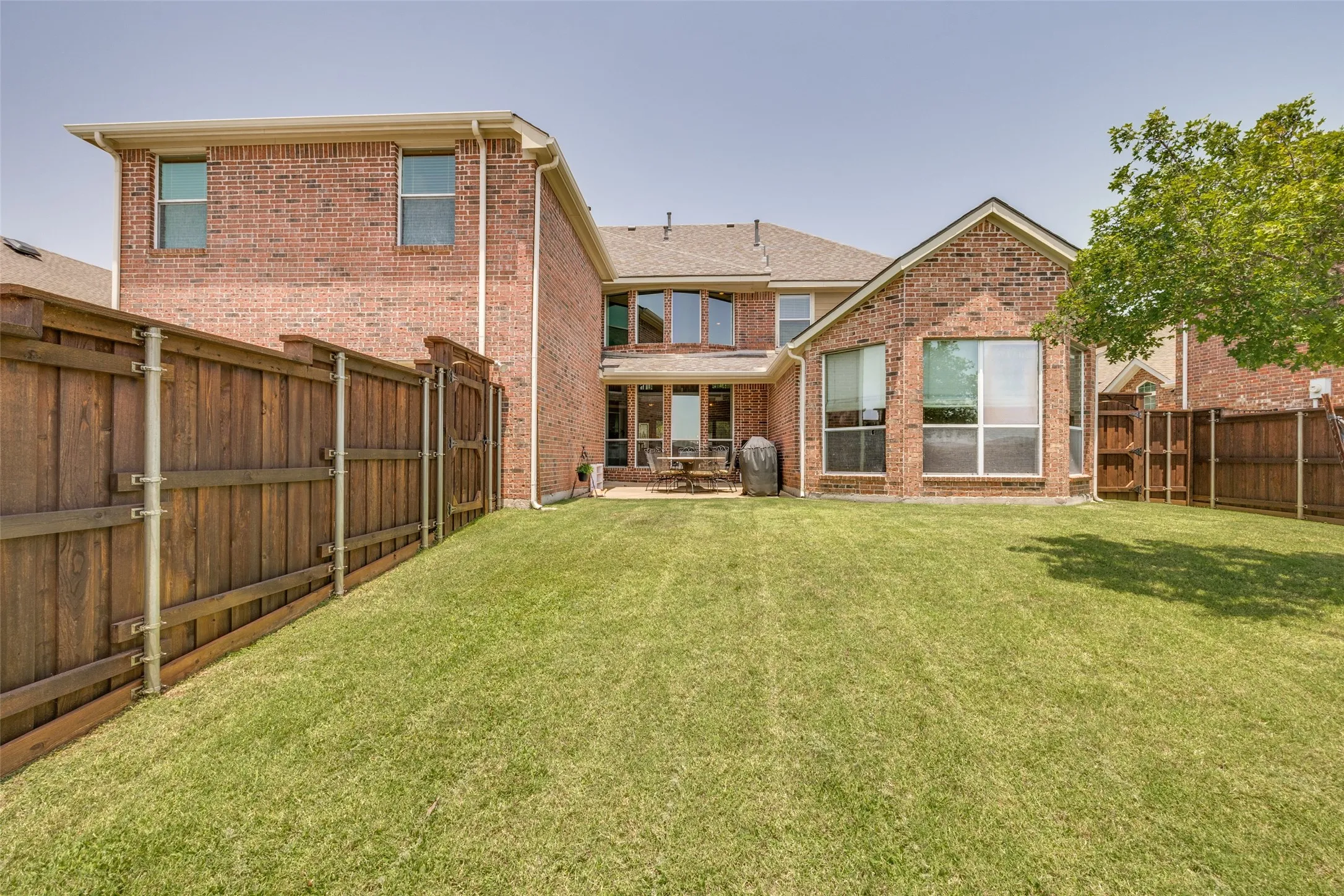 Single Family Residence For Sale in Collin County , 1724 Teakwood Drive, Wylie, Texas 75098, 5 Bedroom, 4 Bathroom, 2 Garage spaces, 4,513 Sqft, built in 2007, mls#21322014, Real Estate Agent in Wylie, Homes For Sale in Collin county, Homes For Sale in Wylie, Realtor in Wylie Texas, Real Estate Brokerage Independent Realty Texas, Luminita Cordes Realtor