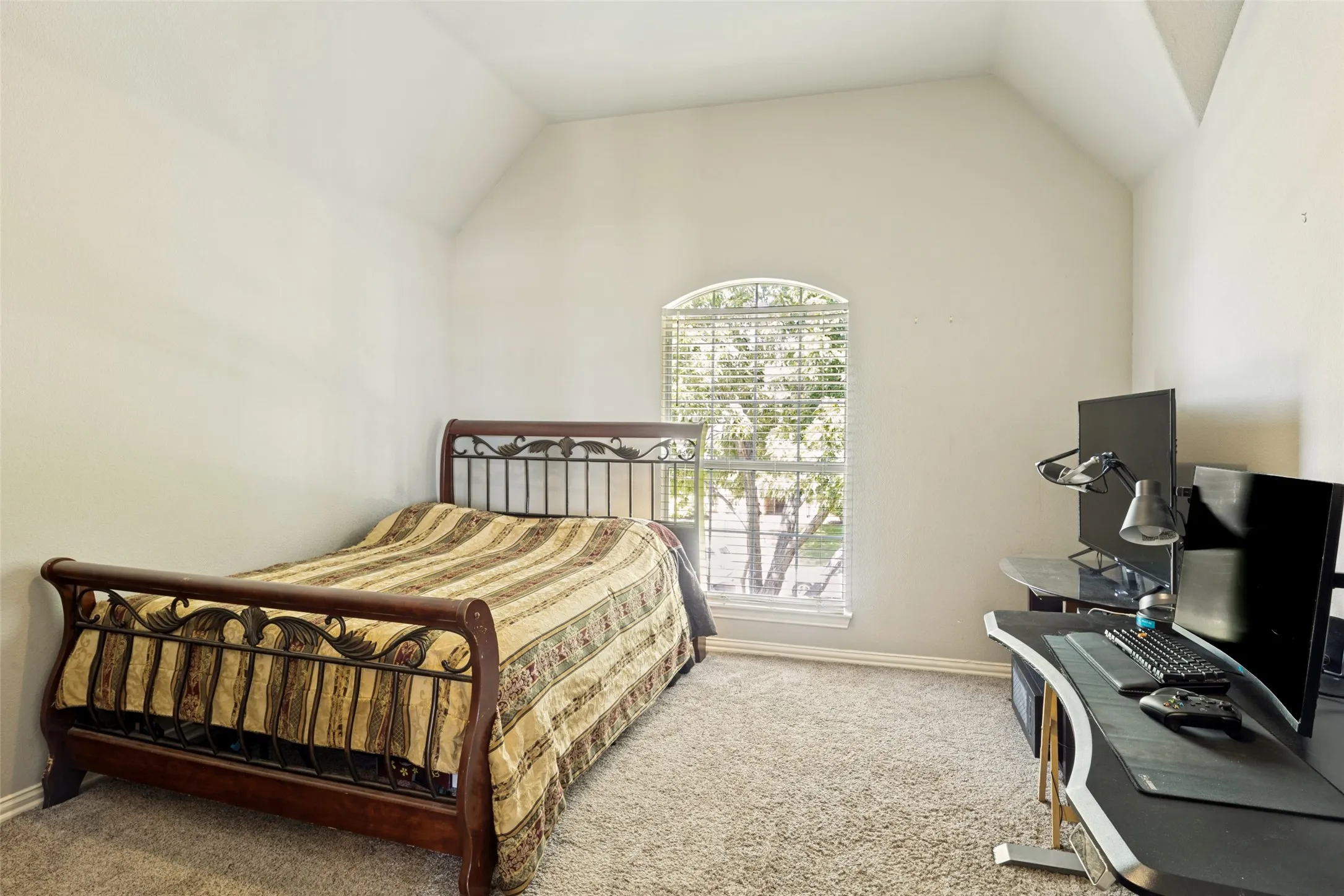 Single Family Residence For Sale in Collin County , 1724 Teakwood Drive, Wylie, Texas 75098, 5 Bedroom, 4 Bathroom, 2 Garage spaces, 4,513 Sqft, built in 2007, mls#21322014, Real Estate Agent in Wylie, Homes For Sale in Collin county, Homes For Sale in Wylie, Realtor in Wylie Texas, Real Estate Brokerage Independent Realty Texas, Luminita Cordes Realtor