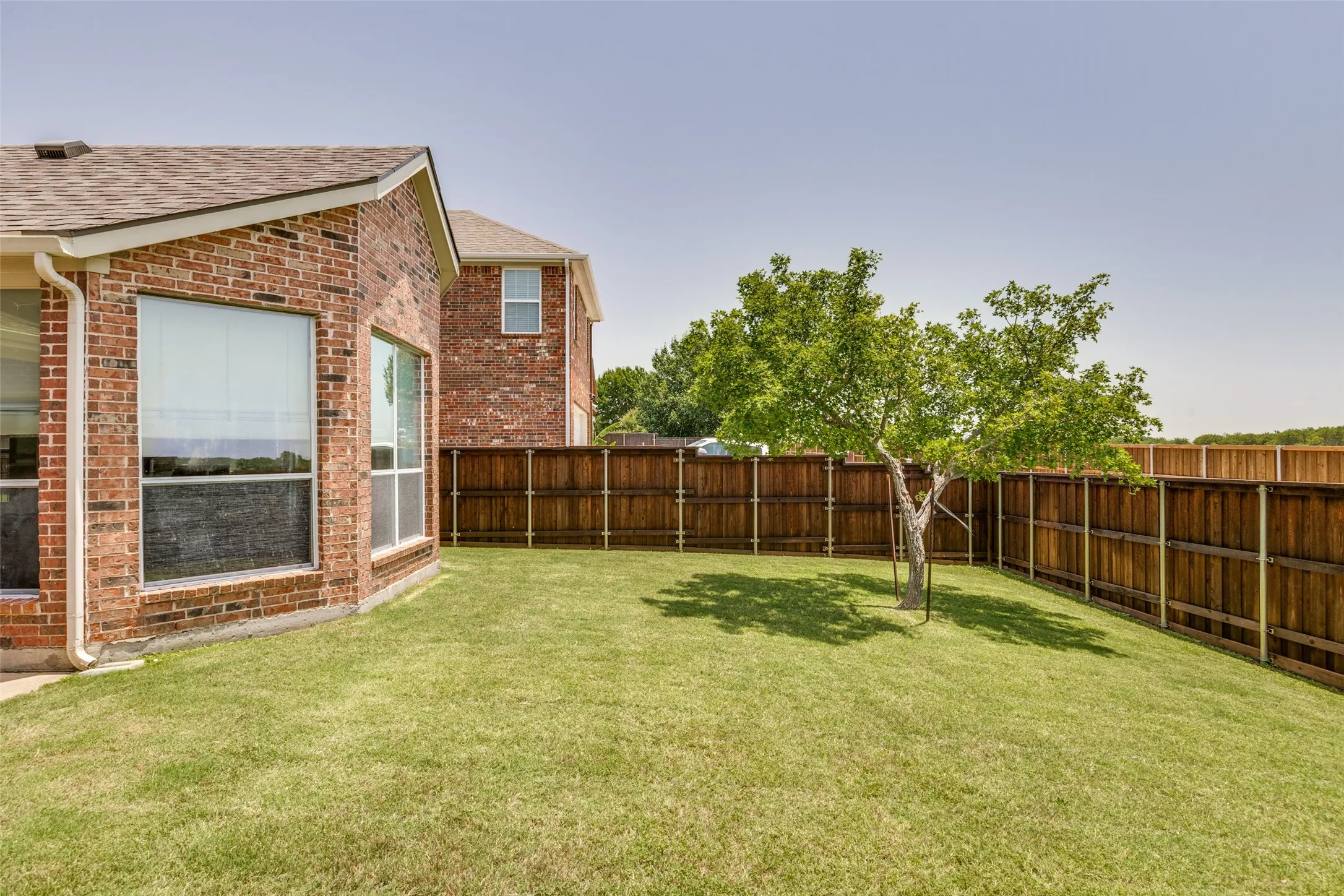Single Family Residence For Sale in Collin County , 1724 Teakwood Drive, Wylie, Texas 75098, 5 Bedroom, 4 Bathroom, 2 Garage spaces, 4,513 Sqft, built in 2007, mls#21322014, Real Estate Agent in Wylie, Homes For Sale in Collin county, Homes For Sale in Wylie, Realtor in Wylie Texas, Real Estate Brokerage Independent Realty Texas, Luminita Cordes Realtor