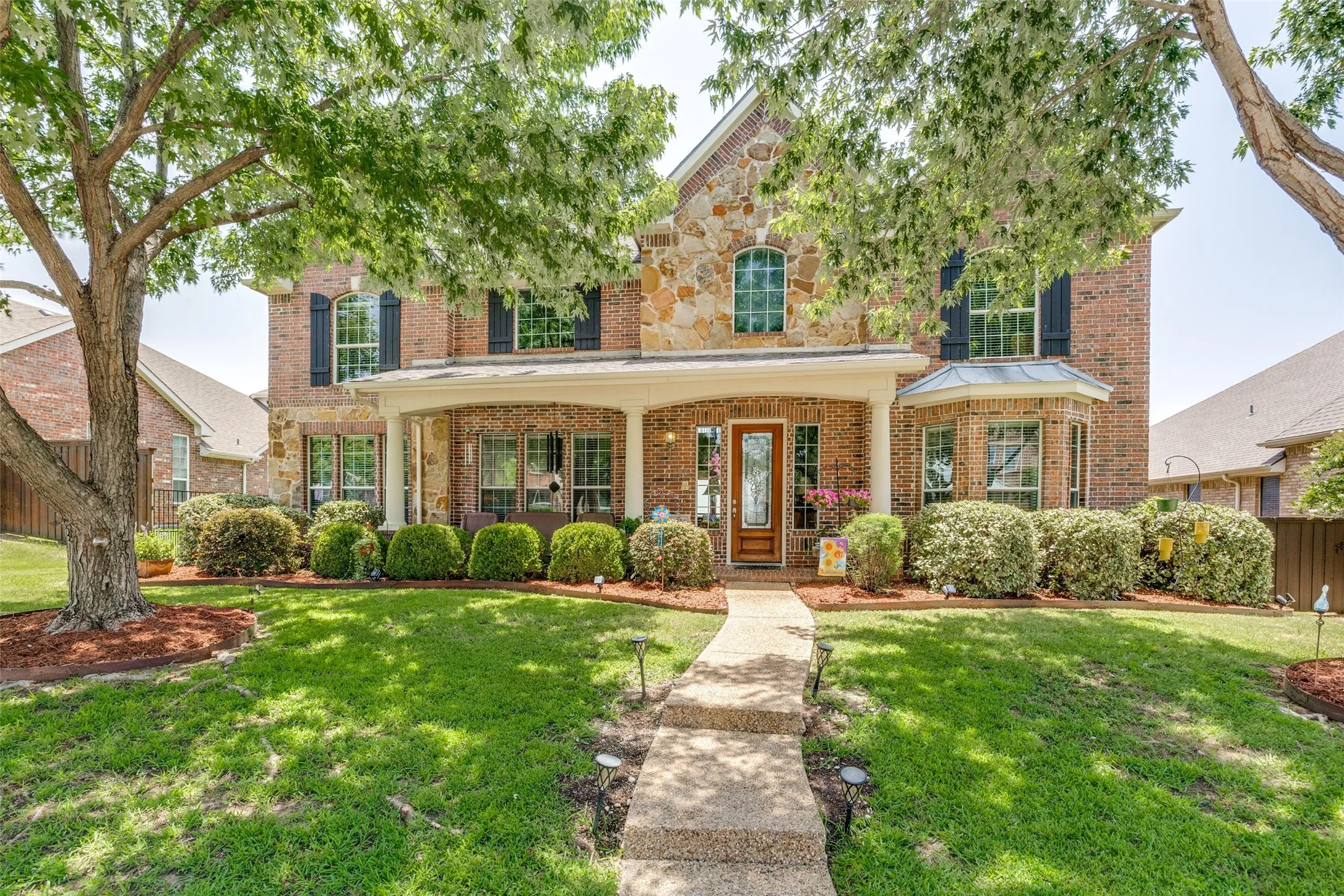 Single Family Residence For Sale in Collin County , 1724 Teakwood Drive, Wylie, Texas 75098, 5 Bedroom, 4 Bathroom, 2 Garage spaces, 4,513 Sqft, built in 2007, mls#21322014, Real Estate Agent in Wylie, Homes For Sale in Collin county, Homes For Sale in Wylie, Realtor in Wylie Texas, Real Estate Brokerage Independent Realty Texas, Luminita Cordes Realtor