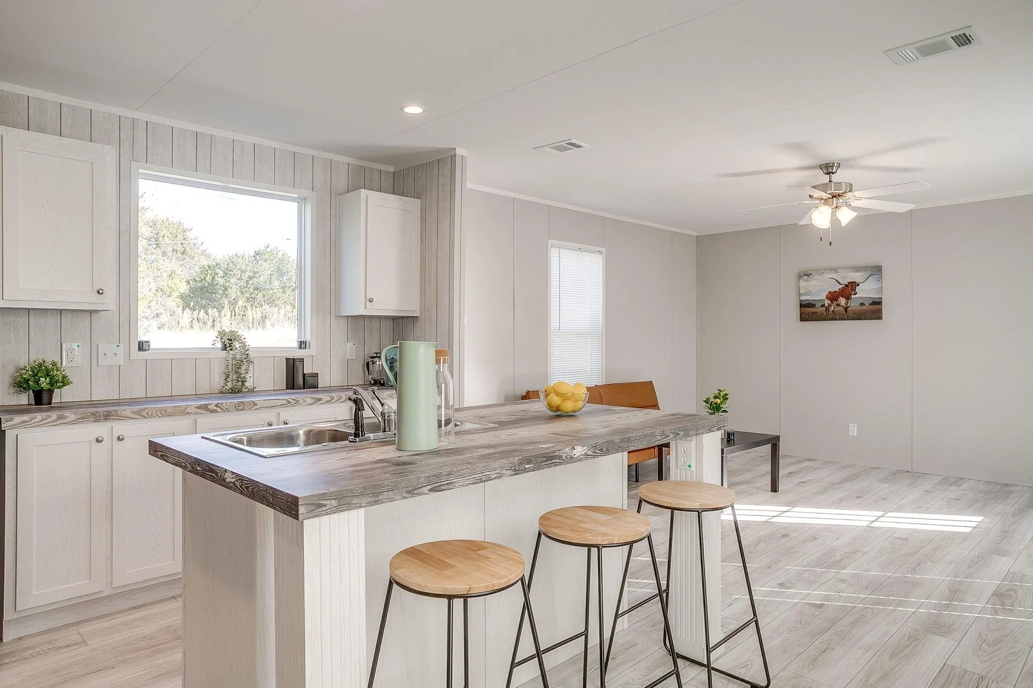 Mobile Home For Sale in Hood County , 6303 N Oklahoma Trail, Granbury, Texas 76048, 3 Bedroom, 2 Bathroom, Garage spaces, 1,153 Sqft, built in 2024, mls#21318801, Real Estate Agent in Granbury, Homes For Sale in Hood county, Homes For Sale in Granbury, Realtor in Granbury Texas, Real Estate Brokerage Independent Realty Texas, Luminita Cordes Realtor