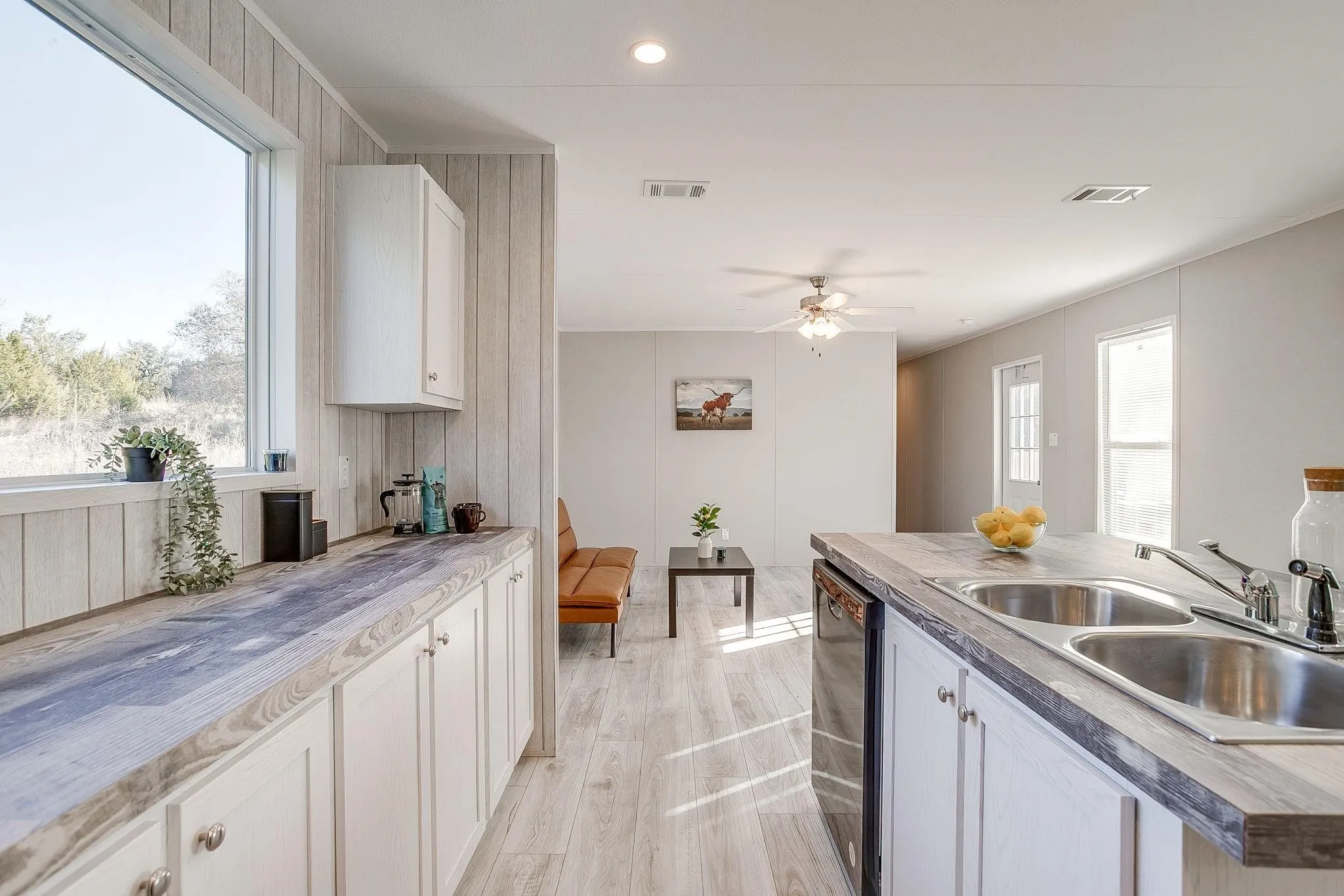 Mobile Home For Sale in Hood County , 6303 N Oklahoma Trail, Granbury, Texas 76048, 3 Bedroom, 2 Bathroom, Garage spaces, 1,153 Sqft, built in 2024, mls#21318801, Real Estate Agent in Granbury, Homes For Sale in Hood county, Homes For Sale in Granbury, Realtor in Granbury Texas, Real Estate Brokerage Independent Realty Texas, Luminita Cordes Realtor