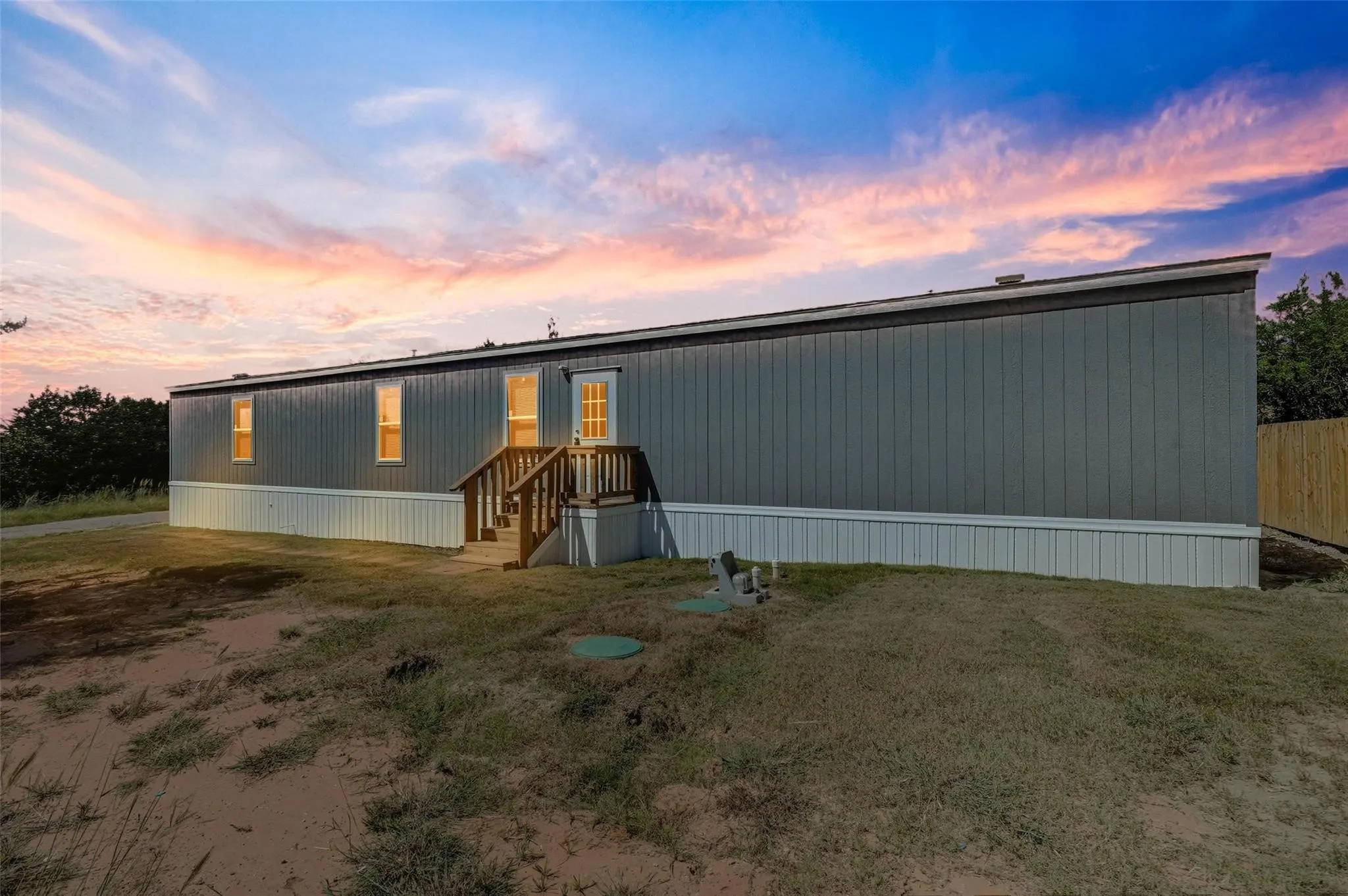 Mobile Home For Sale in Hood County , 6303 N Oklahoma Trail, Granbury, Texas 76048, 3 Bedroom, 2 Bathroom, Garage spaces, 1,153 Sqft, built in 2024, mls#21318801, Real Estate Agent in Granbury, Homes For Sale in Hood county, Homes For Sale in Granbury, Realtor in Granbury Texas, Real Estate Brokerage Independent Realty Texas, Luminita Cordes Realtor