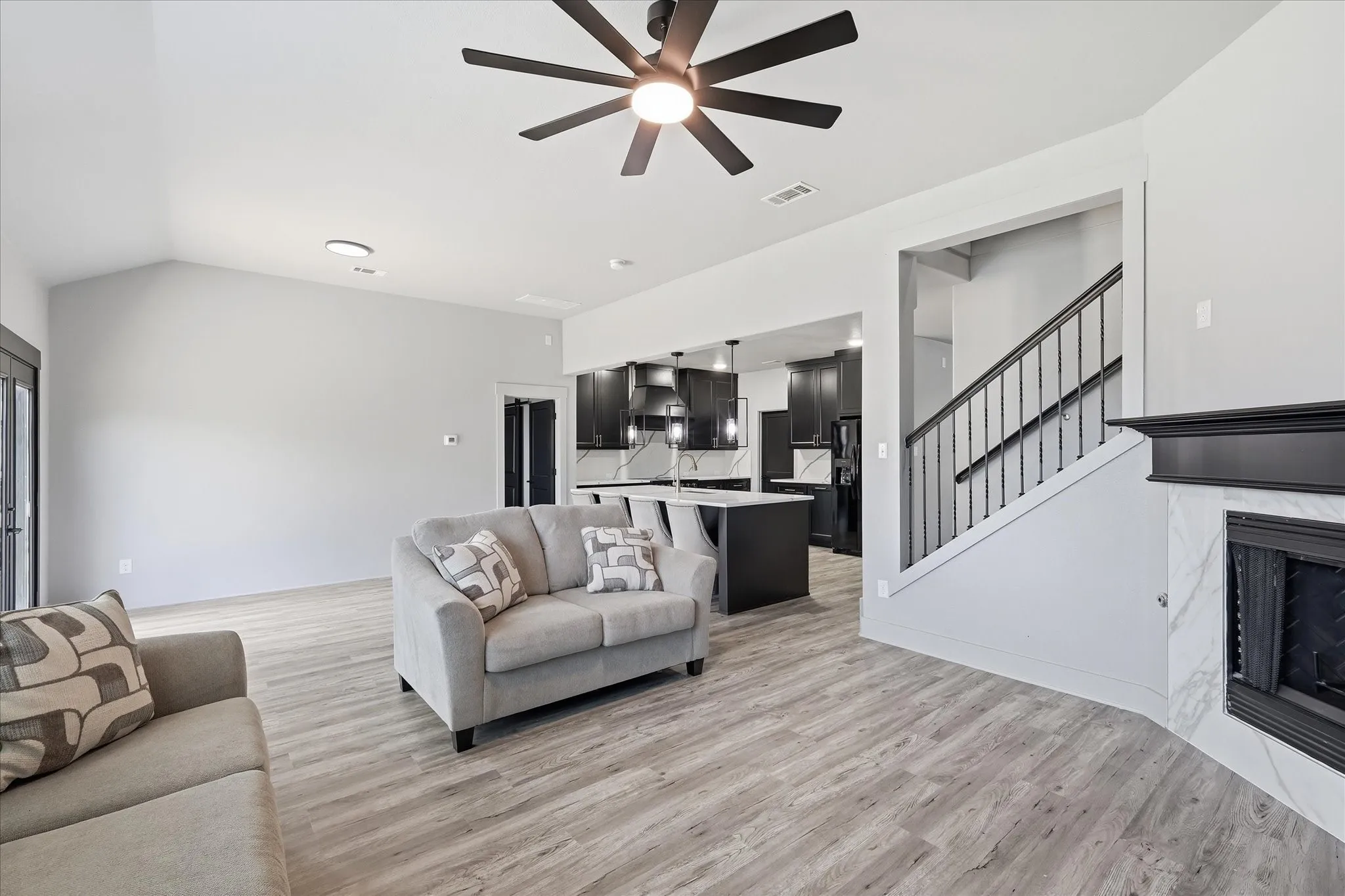 Single Family Residence For Sale in Tarrant County , 4216 Bridgestone Drive, Fort Worth, Texas 76123, 5 Bedroom, 3 Bathroom, 2 Garage spaces, 2,917 Sqft, built in 2012, mls#21270071, Real Estate Agent in Fort Worth, Homes For Sale in Tarrant county, Homes For Sale in Fort Worth, Realtor in Fort Worth Texas, Real Estate Brokerage Independent Realty Texas, Luminita Cordes Realtor