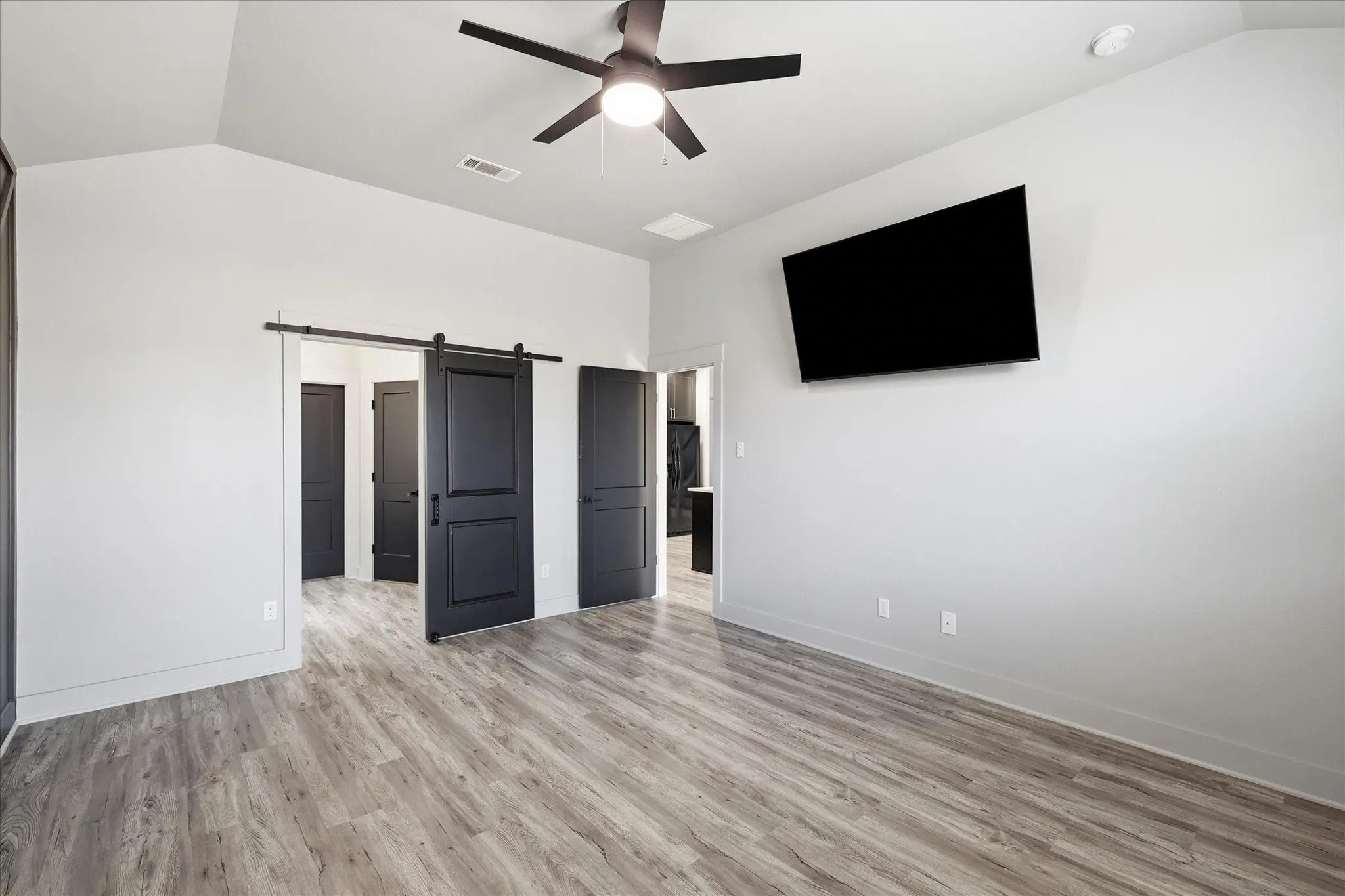Single Family Residence For Sale in Tarrant County , 4216 Bridgestone Drive, Fort Worth, Texas 76123, 5 Bedroom, 3 Bathroom, 2 Garage spaces, 2,917 Sqft, built in 2012, mls#21270071, Real Estate Agent in Fort Worth, Homes For Sale in Tarrant county, Homes For Sale in Fort Worth, Realtor in Fort Worth Texas, Real Estate Brokerage Independent Realty Texas, Luminita Cordes Realtor