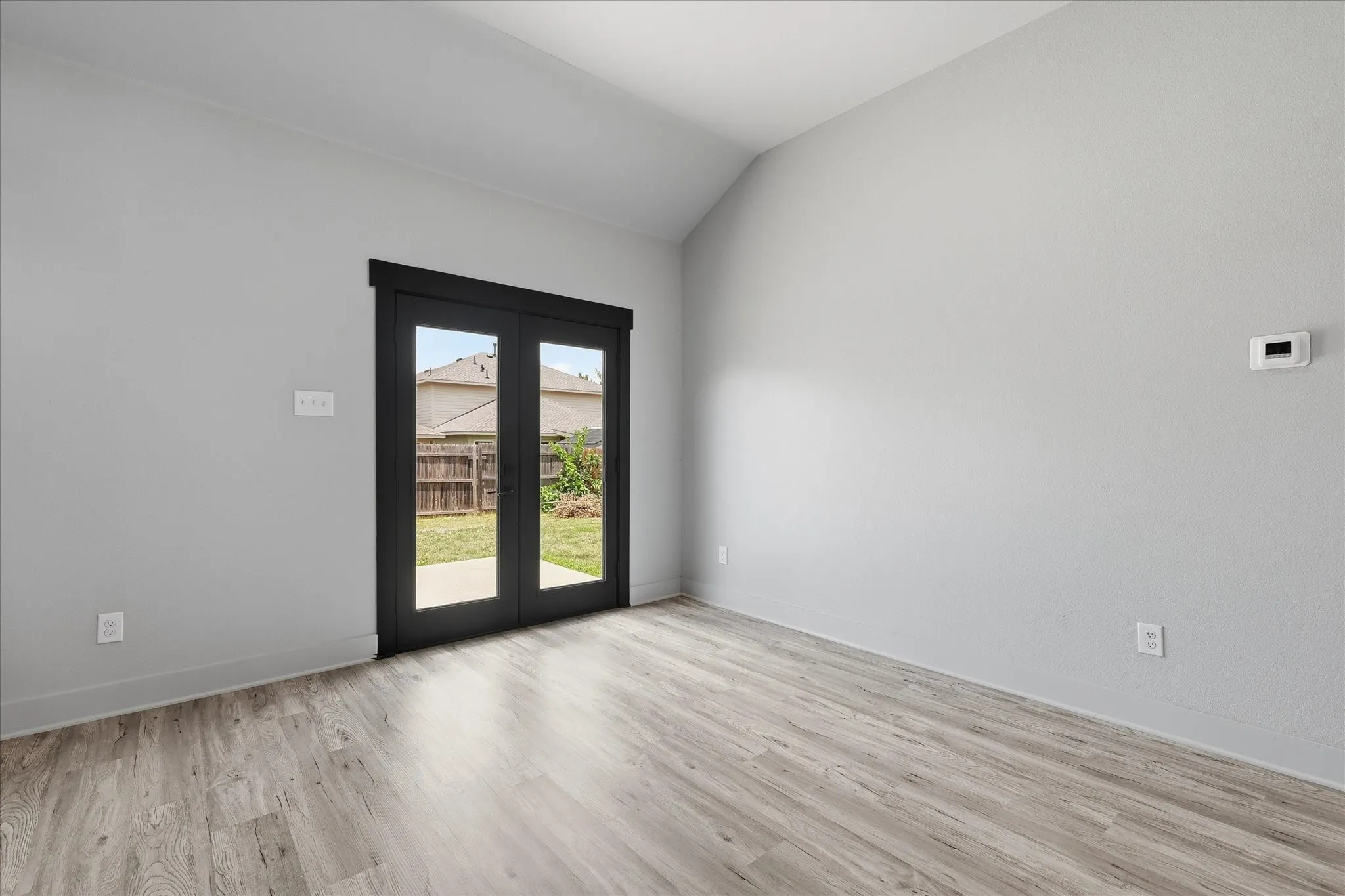 Single Family Residence For Sale in Tarrant County , 4216 Bridgestone Drive, Fort Worth, Texas 76123, 5 Bedroom, 3 Bathroom, 2 Garage spaces, 2,917 Sqft, built in 2012, mls#21270071, Real Estate Agent in Fort Worth, Homes For Sale in Tarrant county, Homes For Sale in Fort Worth, Realtor in Fort Worth Texas, Real Estate Brokerage Independent Realty Texas, Luminita Cordes Realtor