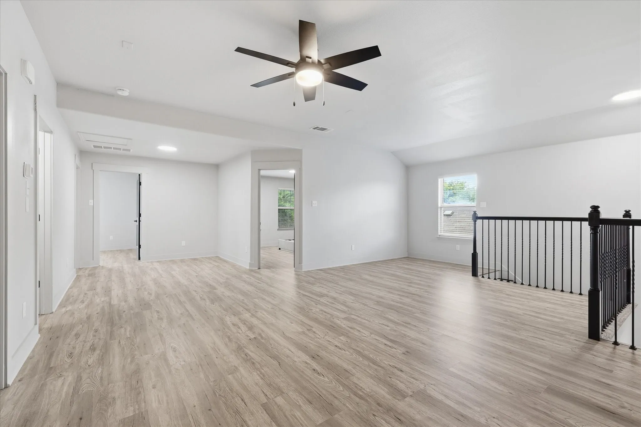 Single Family Residence For Sale in Tarrant County , 4216 Bridgestone Drive, Fort Worth, Texas 76123, 5 Bedroom, 3 Bathroom, 2 Garage spaces, 2,917 Sqft, built in 2012, mls#21270071, Real Estate Agent in Fort Worth, Homes For Sale in Tarrant county, Homes For Sale in Fort Worth, Realtor in Fort Worth Texas, Real Estate Brokerage Independent Realty Texas, Luminita Cordes Realtor